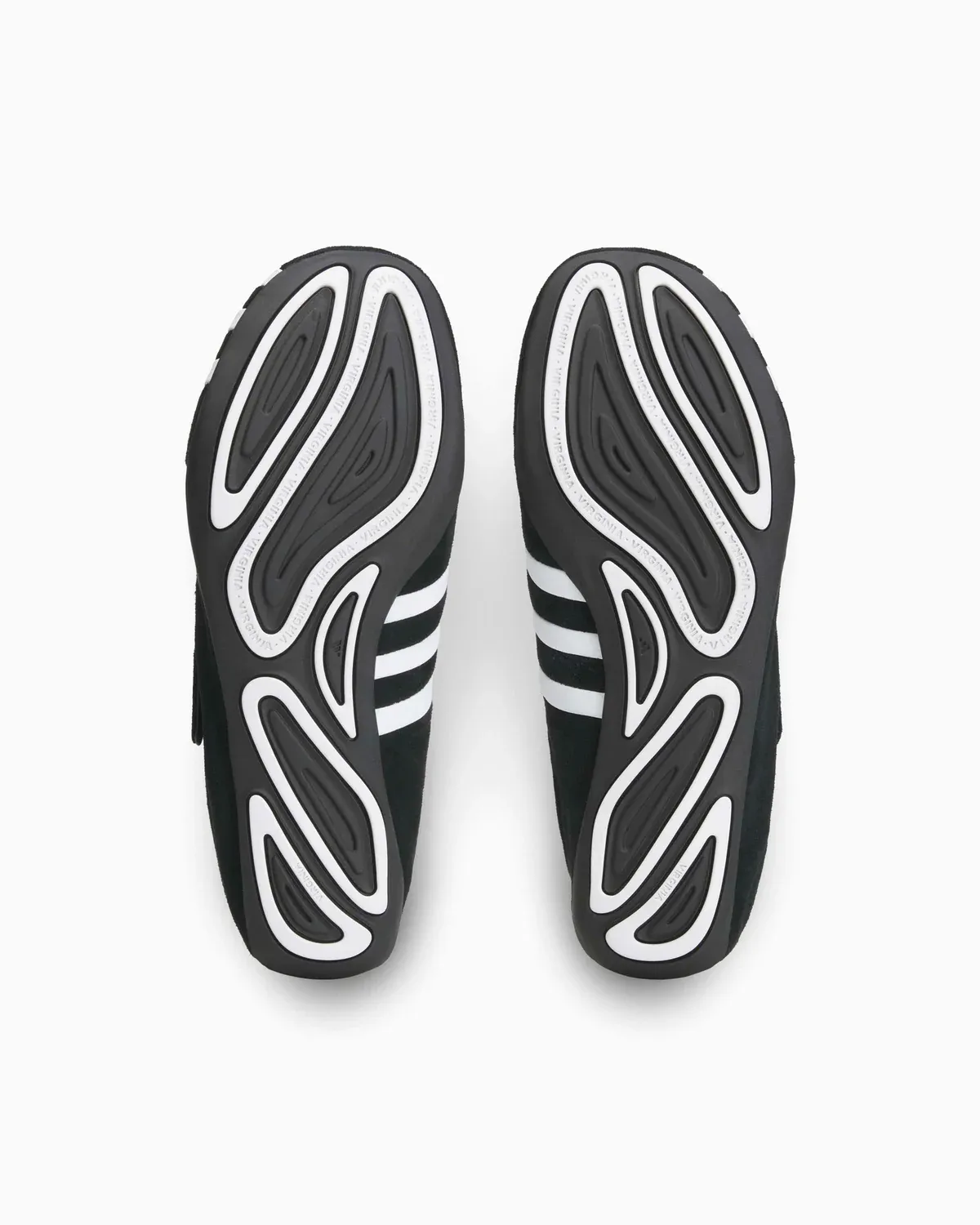 000000_adidas-Originals-x-Pharrell-Williams-Virginia-Vario-Flat-Earther_Noir-Blanc_KJ0953_img3