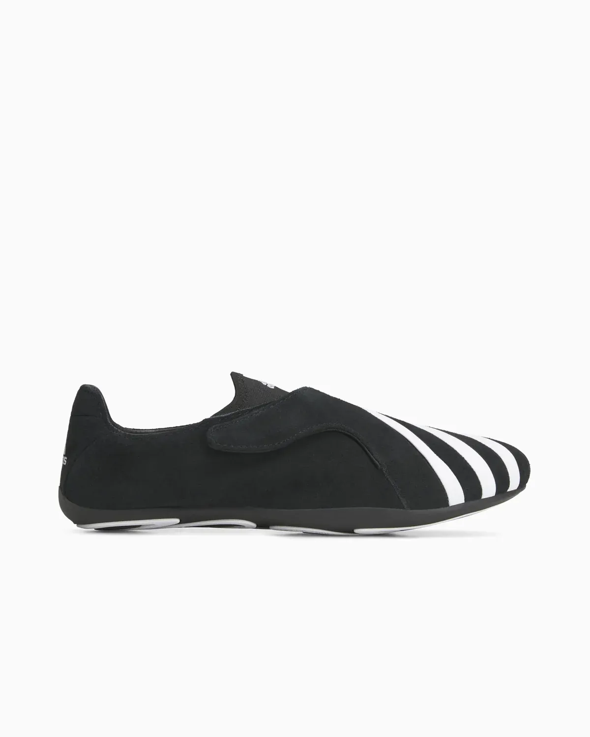 000000_adidas-Originals-x-Pharrell-Williams-Virginia-Vario-Flat-Earther_Noir-Blanc_KJ0953_img0