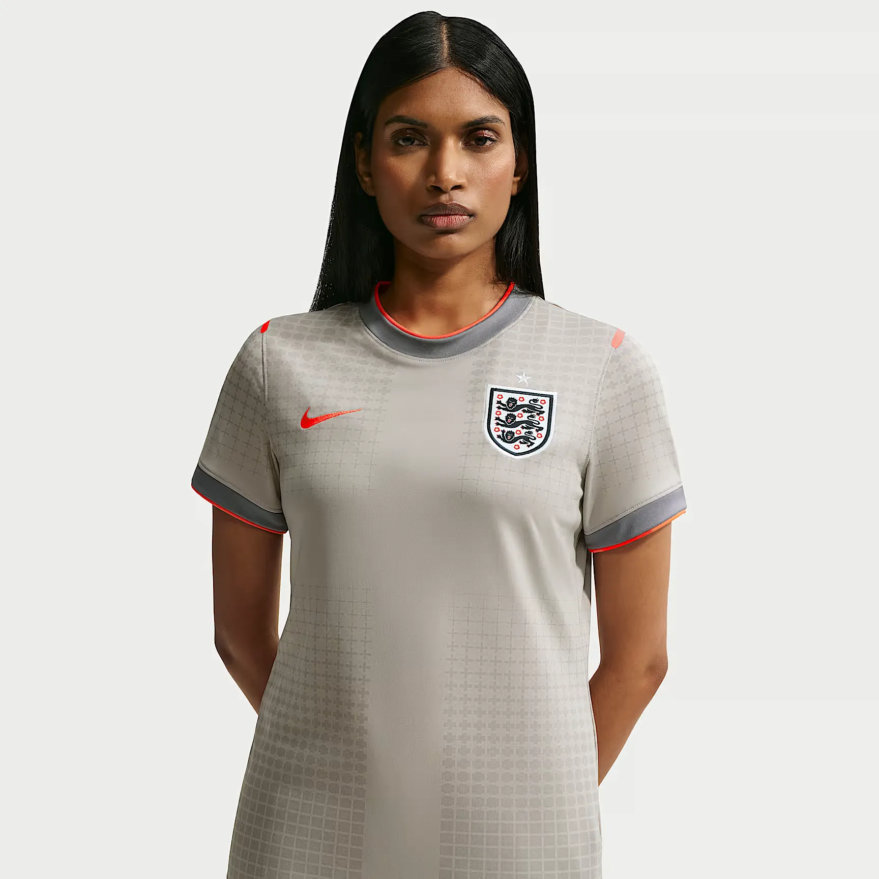000000_Angleterre-x-Palace-x-Nike-Dri-FIT-Short-Sleeve-Football-Top-WMNS_Pewter-Grey-Bright-Crimson_IB4703-052_img0