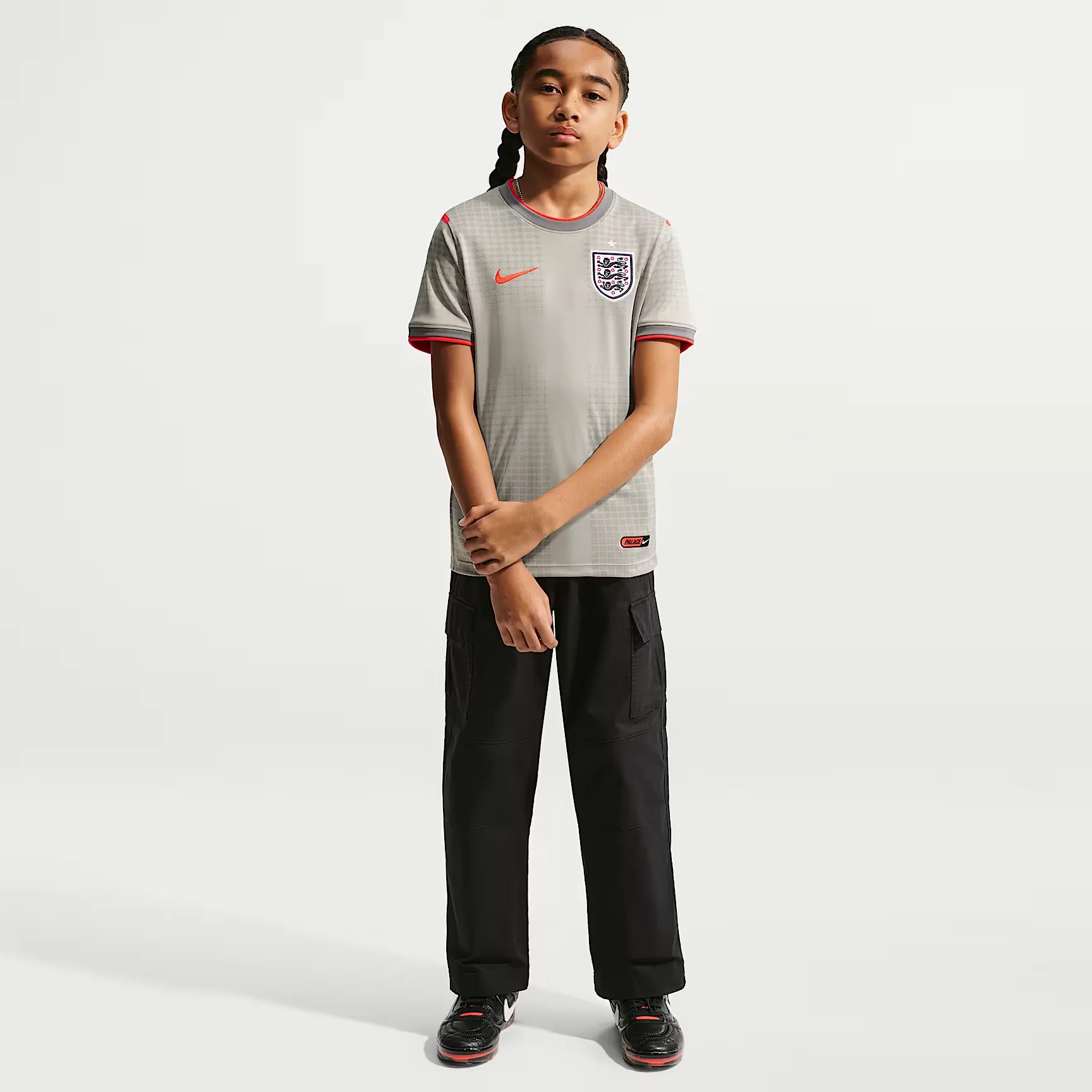 000000_Angleterre-x-Palace-Nike-Dri-FIT-Short-Sleeve-Football-Top-GS_Pewter-Grey_IB5404-052_img6