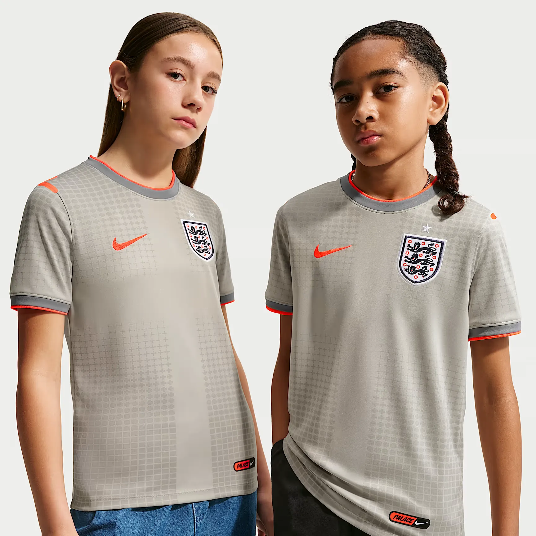 000000_Angleterre-x-Palace-Nike-Dri-FIT-Short-Sleeve-Football-Top-GS_Pewter-Grey_IB5404-052_img0