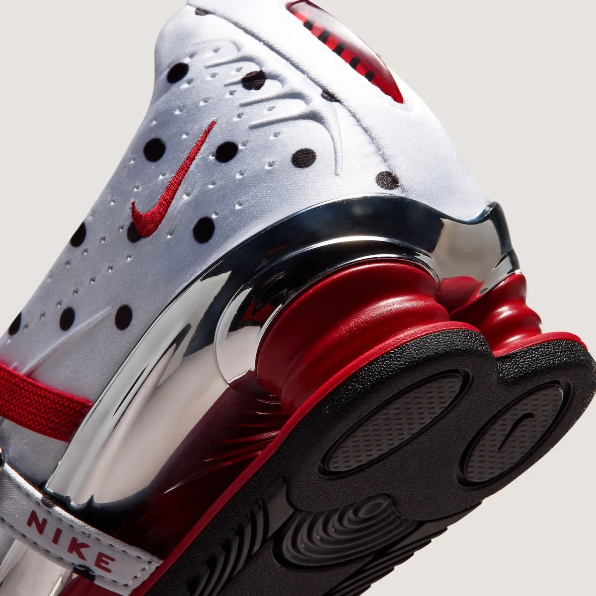 000000_NAKED-Copenhagen-x-Nike-Shox-Z-Calistra_Polka-Dot_IW2346-160_img7