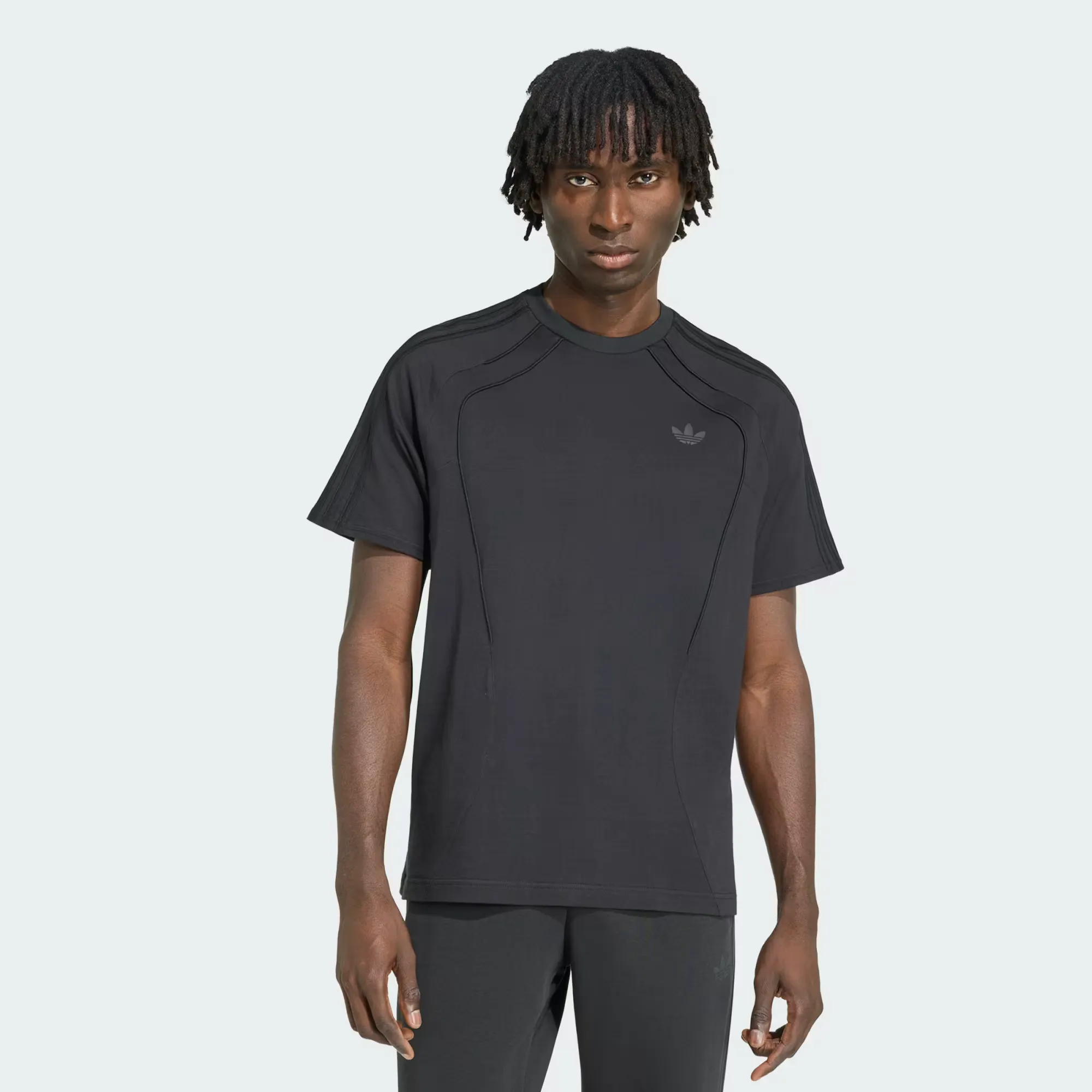 000000_adidas-Teamgeist-26-Spacer-Cutline-T-Shirt_Black_KQ8953_img0