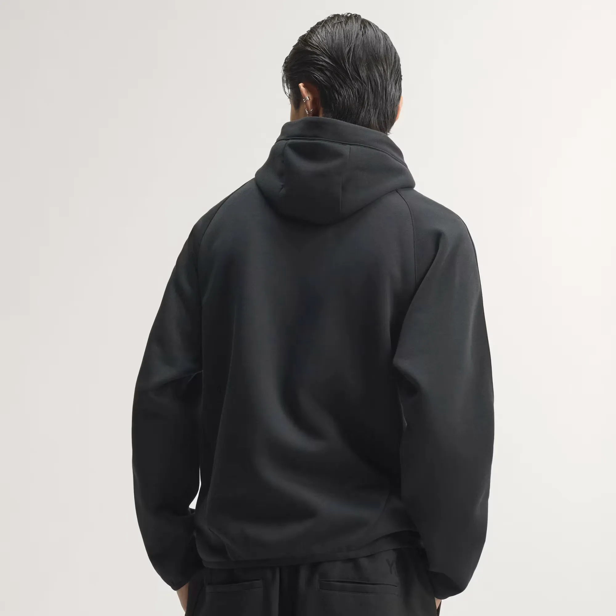 000000_adidas-Spacer-Cutline-Teamgeist-26-Full-Zip-Hoodie_Black_KT4423_img1