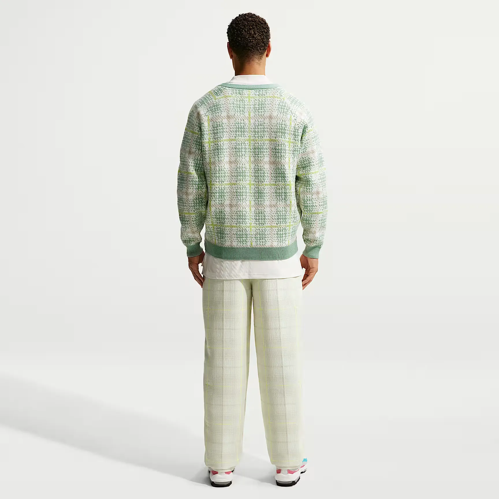 000000_Nike-Tartan-Loose-Golf-Pants_Sail_IQ3879-133_img4