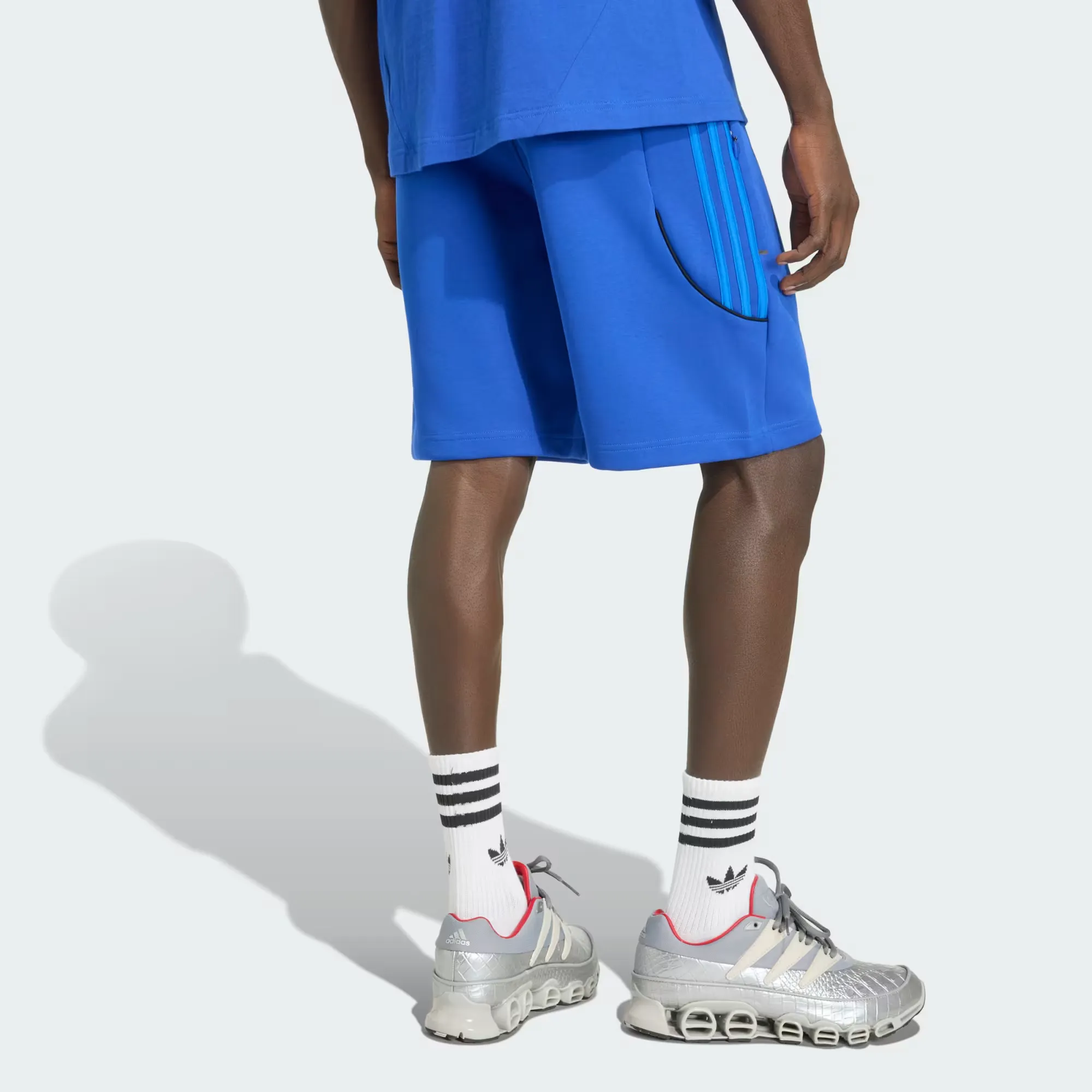 000000_adidas-Cutline-Spacer-Teamgeist-26-Short_Bold-Blue_KW0907_img1