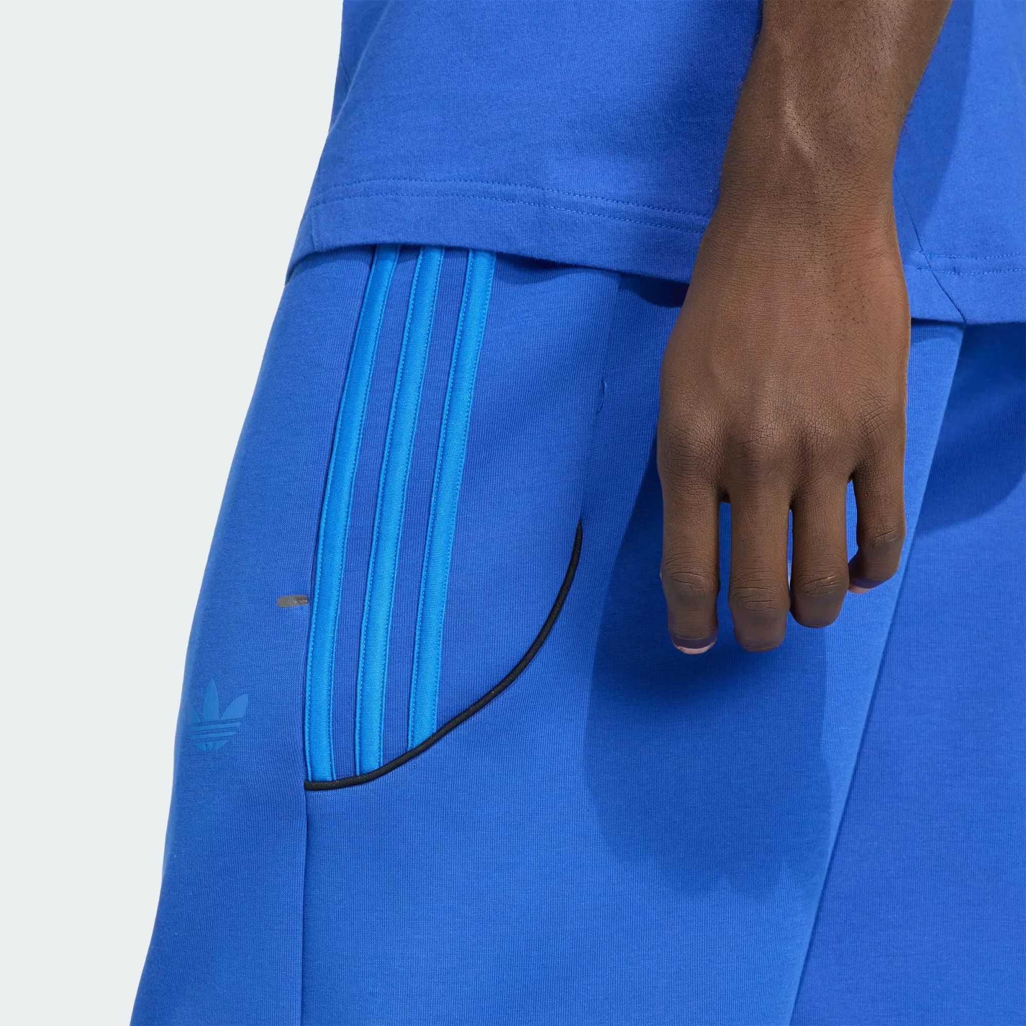 000000_adidas-Cutline-Spacer-Teamgeist-26-Short_Bold-Blue_KW0907_img5