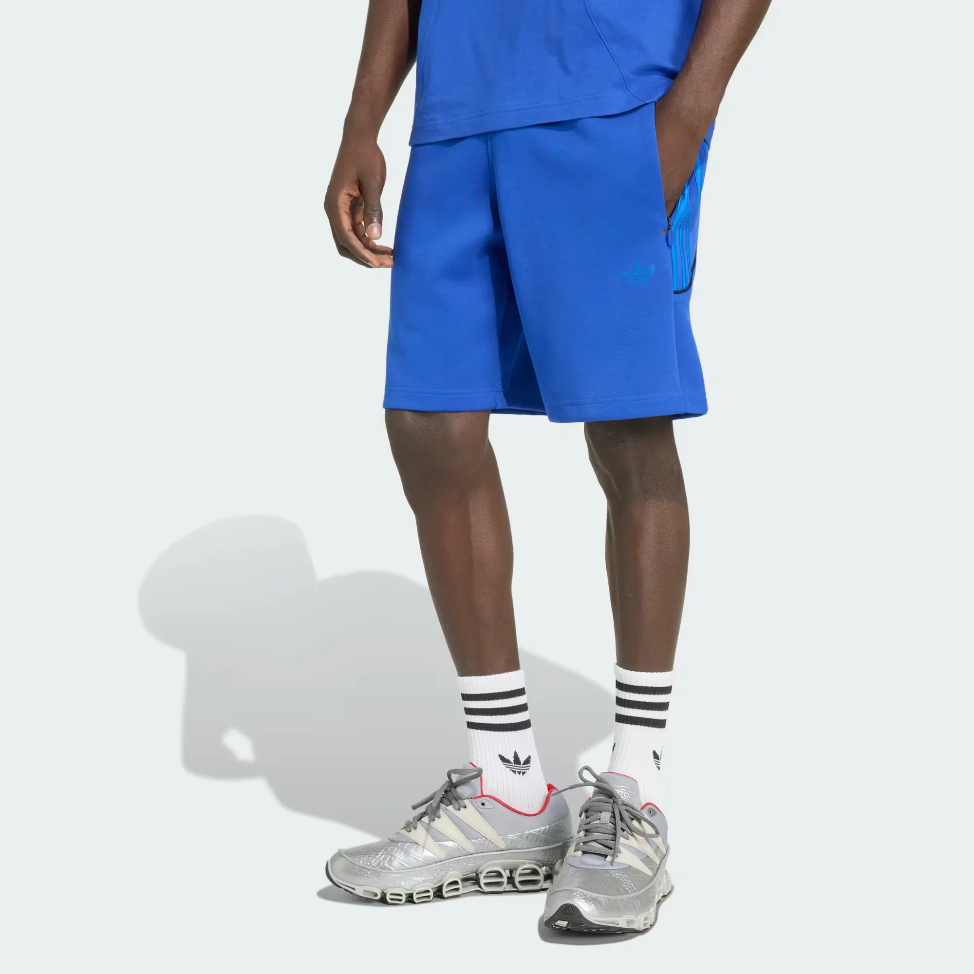 000000_adidas-Cutline-Spacer-Teamgeist-26-Short_Bold-Blue_KW0907_img0