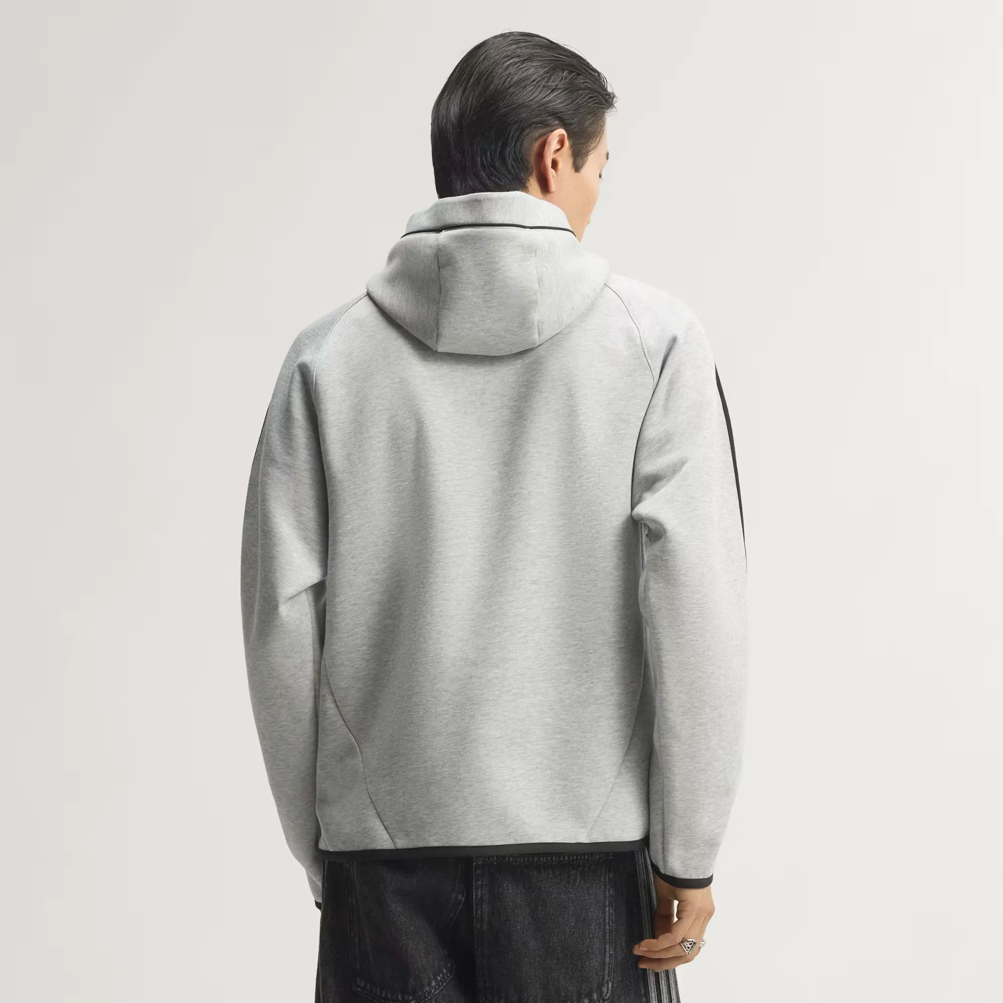 000000_adidas-Spacer-Teamgeist-26-Cutline-Hoodie_Medium-Grey-Heather_KR9653_img1