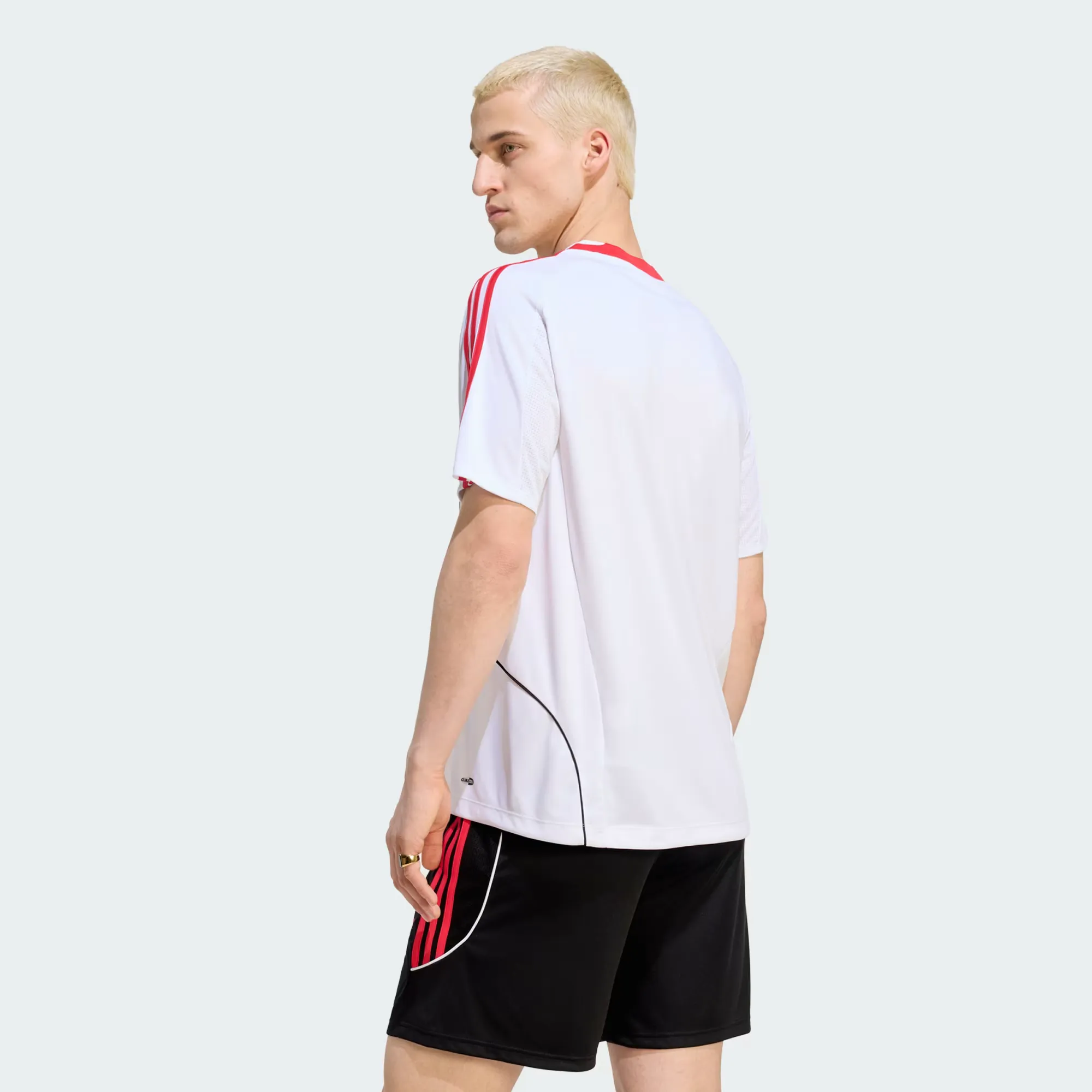 000000_adidas-TEAMGEIST-26-Jersey_White-Pure-Ruby_KR7169_img1