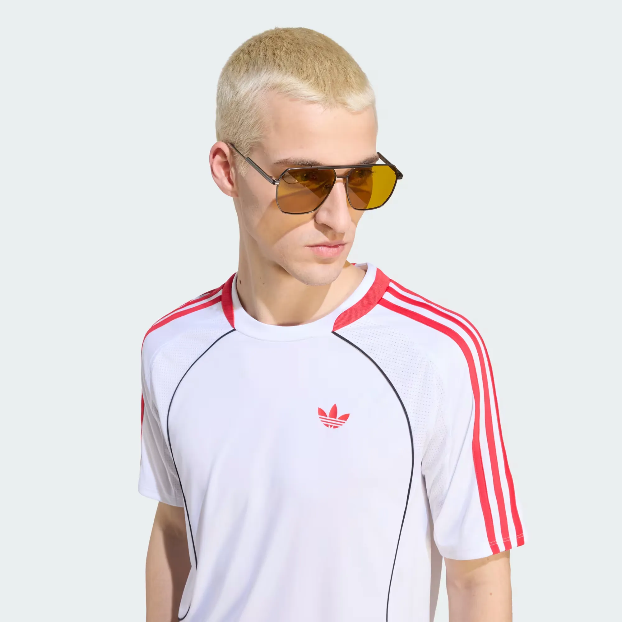 000000_adidas-TEAMGEIST-26-Jersey_White-Pure-Ruby_KR7169_img4