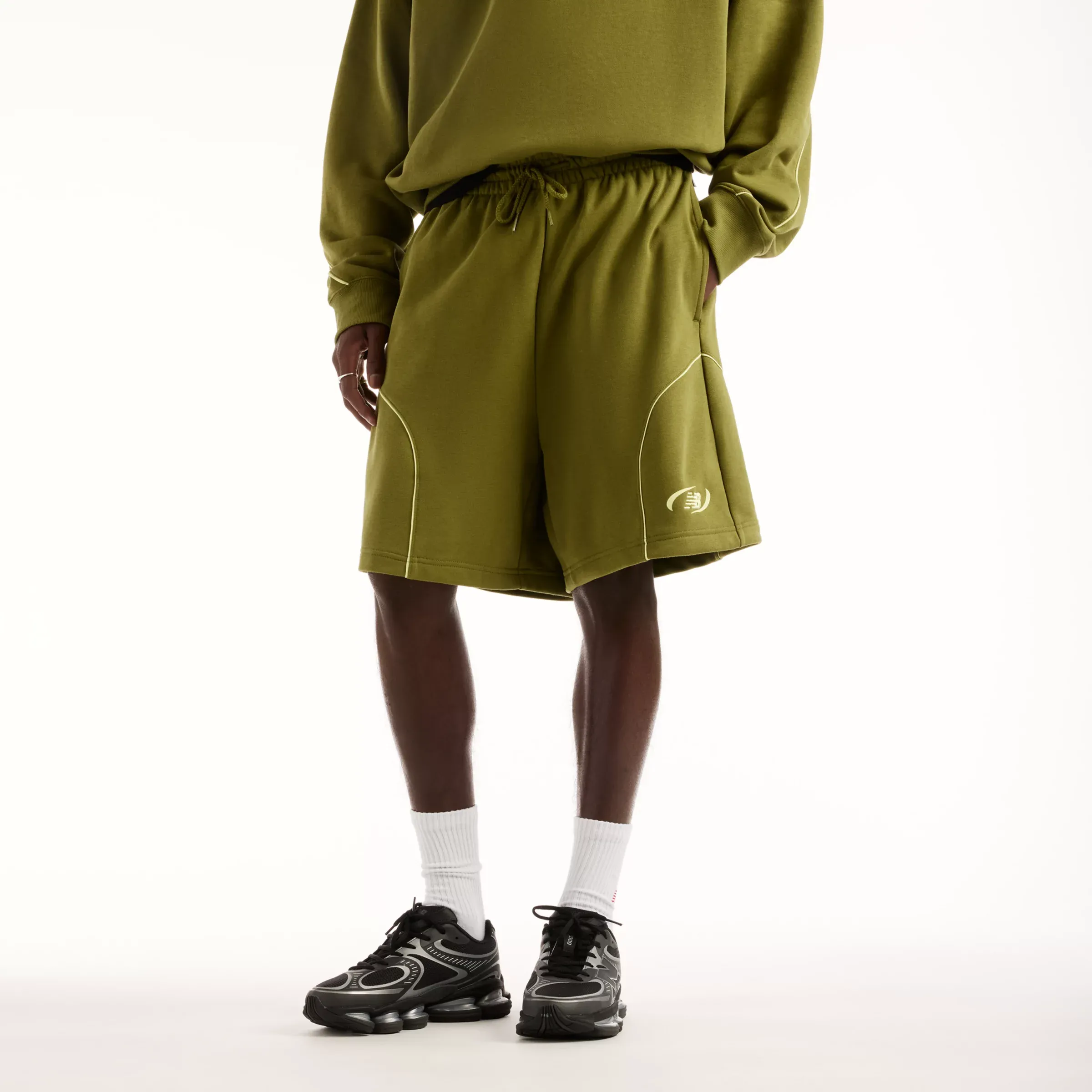 000000_New-Balance-Trackside-French-Terry-Short_Sport-Green_MB62S8AAGEE_img0
