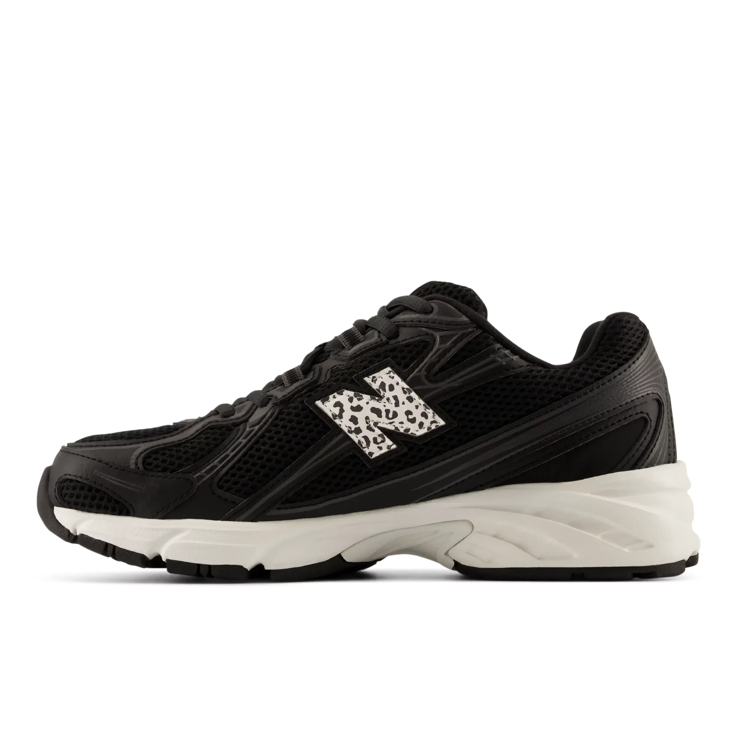 000000_New-Balance-740v2_Black-Sea-Salt_U7402B2_img2