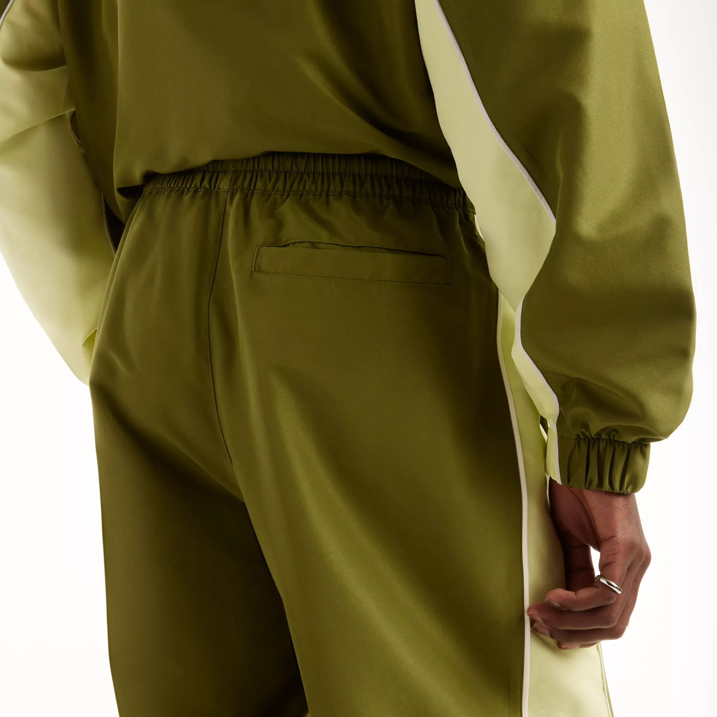 000000_New-Balance-Trackside-Woven-Pant_Sport-Green_MB62A8LTGEE_img5