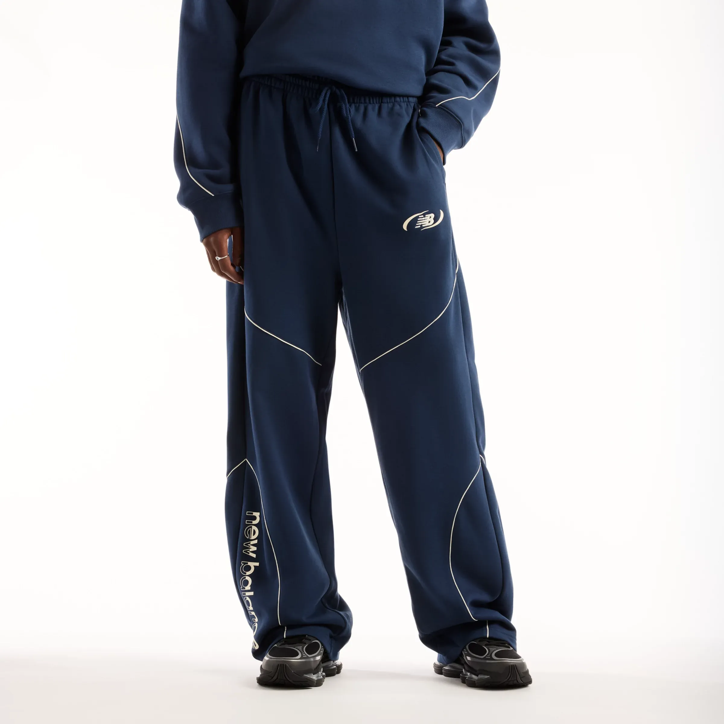 000000_New-Balance-Trackside-French-Terry-Pant_Nb-Navy_MB62053FNNY_img0