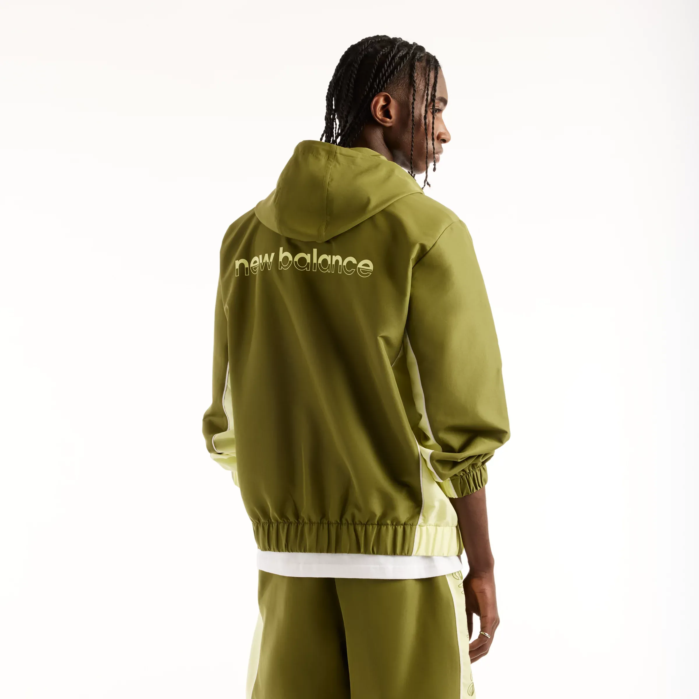 000000_New-Balance-Trackside-Woven-Jacket_Sport-Green-Fennel-Seed_MJ62Y8SJGEE_img3