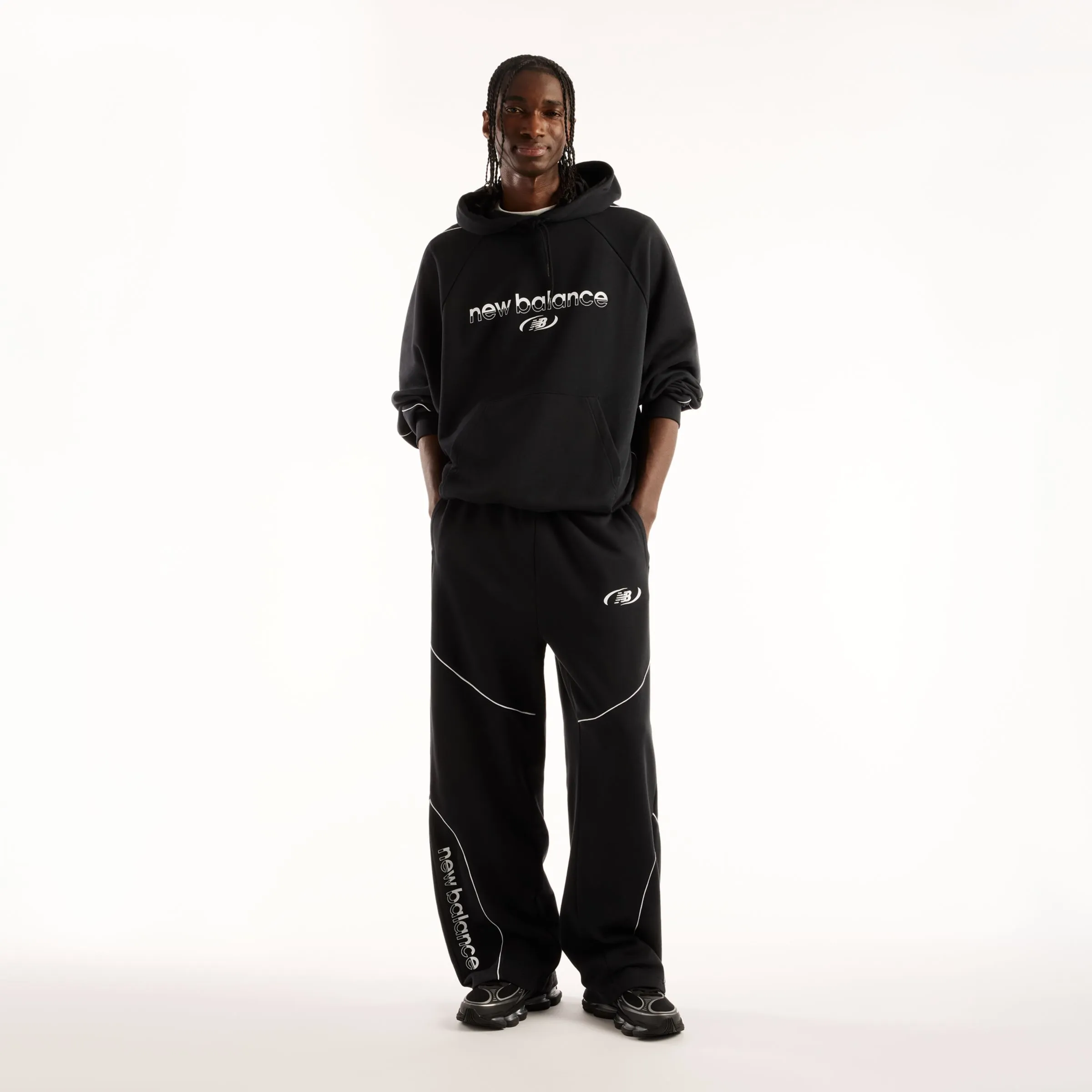000000_New-Balance-Trackside-French-Terry-Pant_Black_MB62053FBK_img1