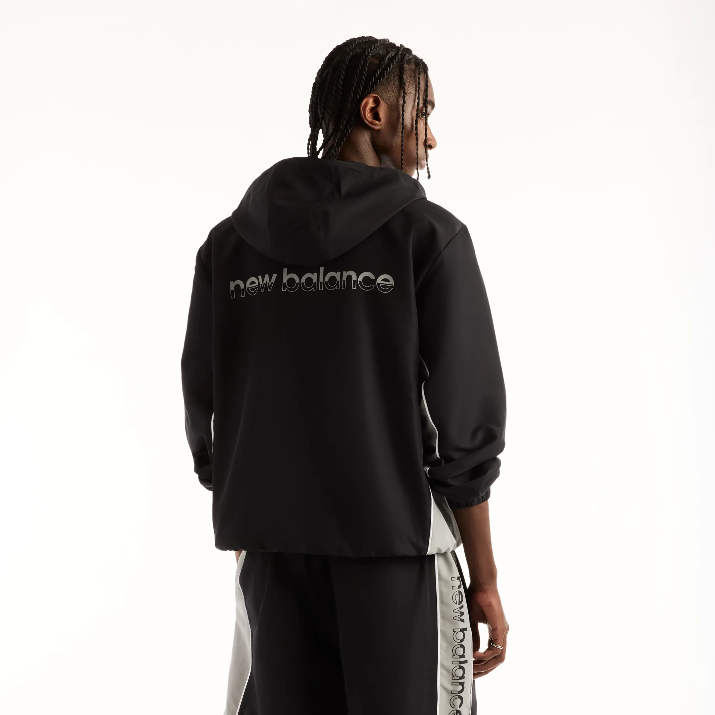 000000_New-Balance-Trackside-Woven-Jacket_Black_MJ62Y8SJBK_img3