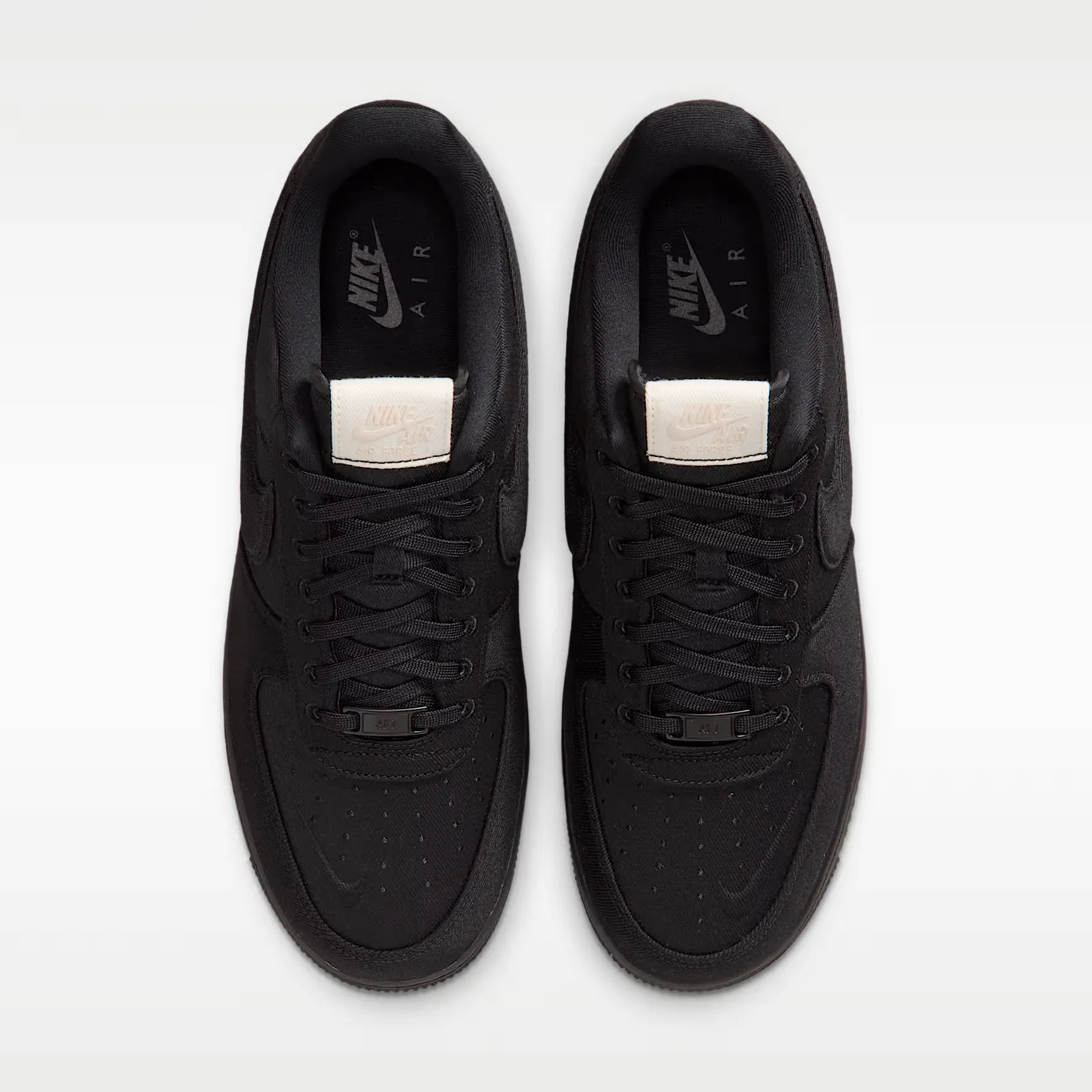 000000_Nike-Air-Force-1-'07-LV8_Black-Canvas_IM5751-001_img3
