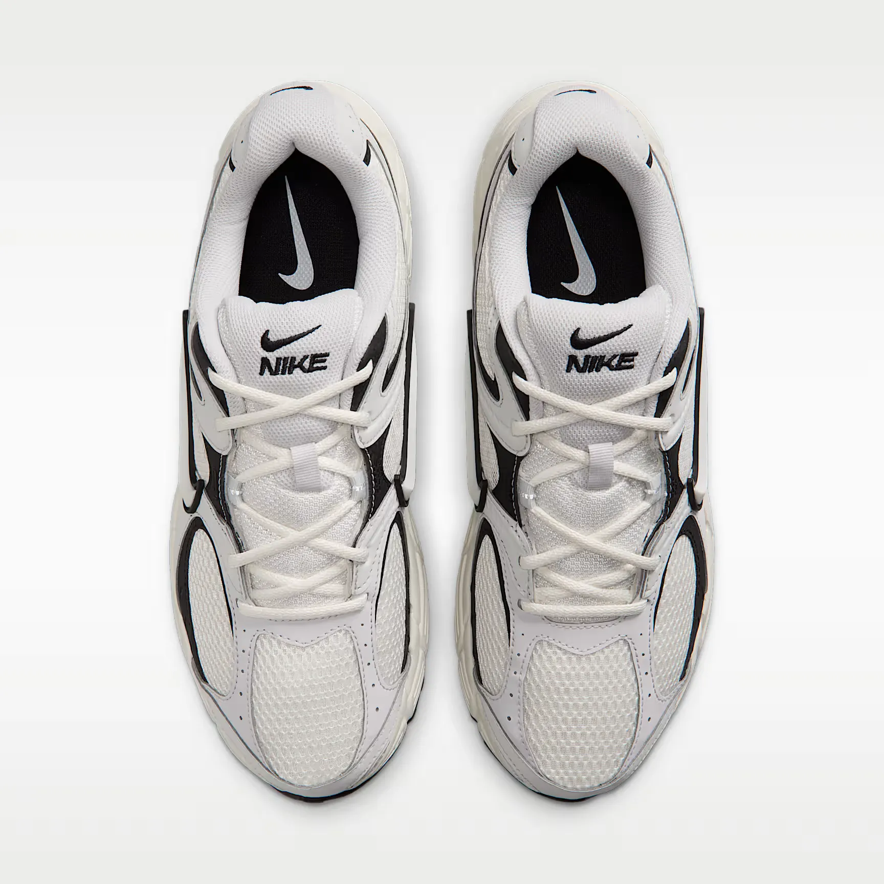 000000_Nike-V5-RNR_Sail-Black-Vast-Grey_IO7835-100_img3