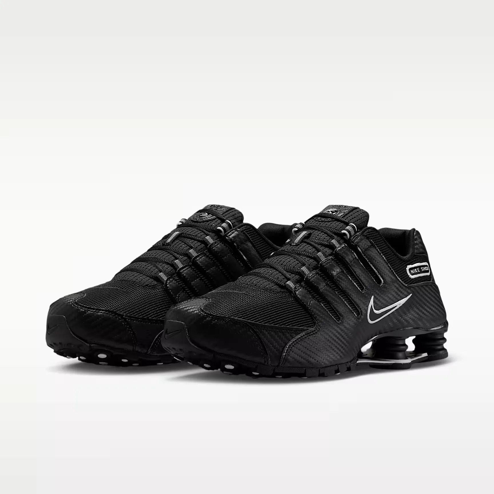 000000_Nike-Shox-NZ_Black-White_IR5805-001_img4