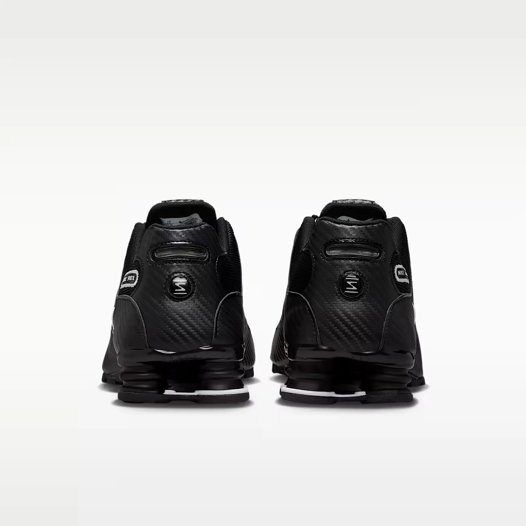 000000_Nike-Shox-NZ_Black-White_IR5805-001_img5