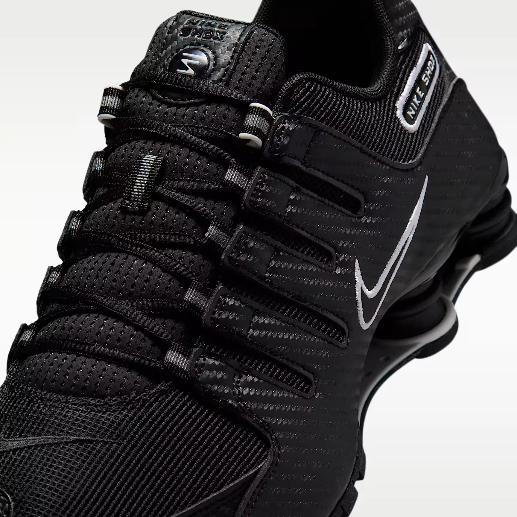 000000_Nike-Shox-NZ_Black-White_IR5805-001_img6