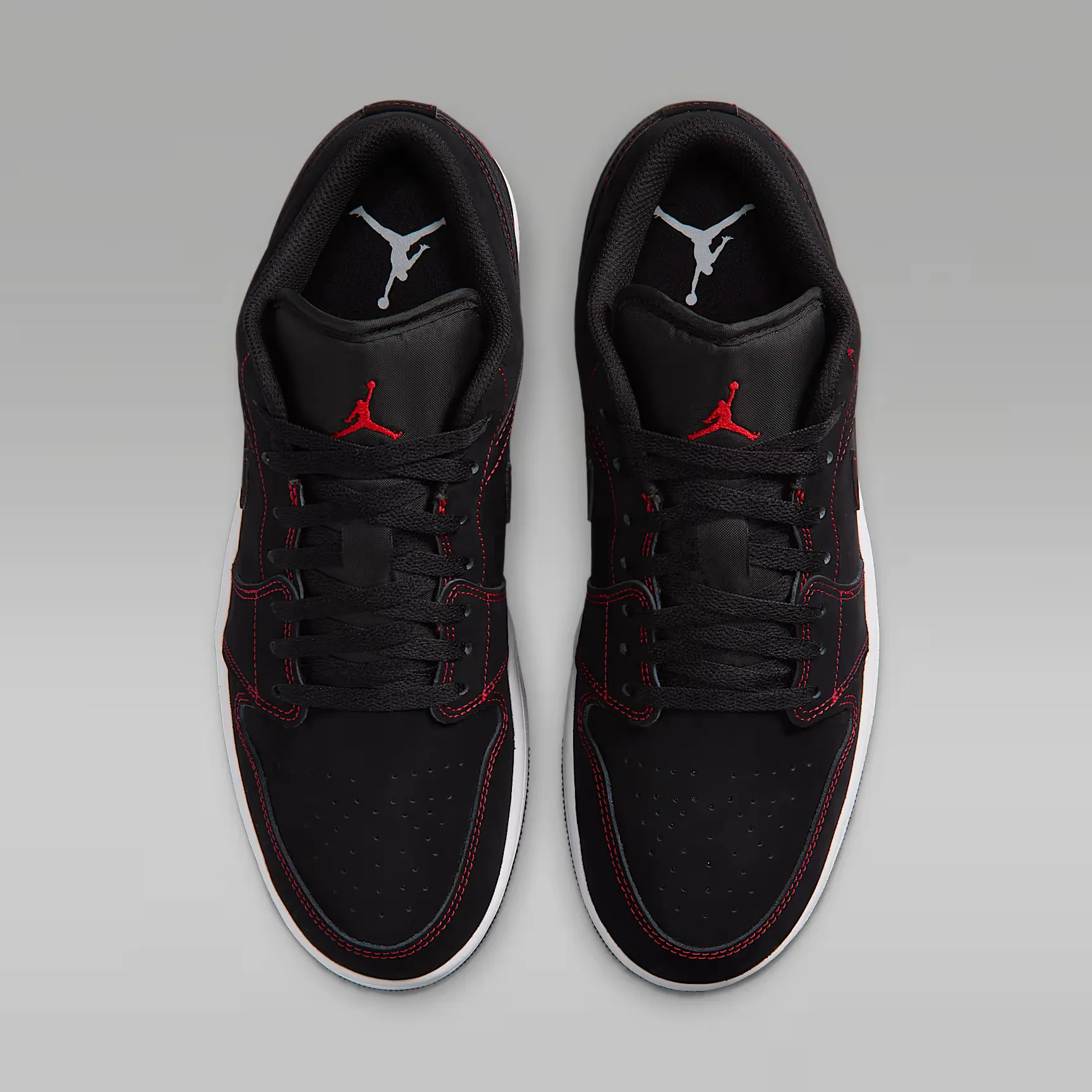 000000_Air-Jordan-1-Low_Bloodline_553558-076_img3