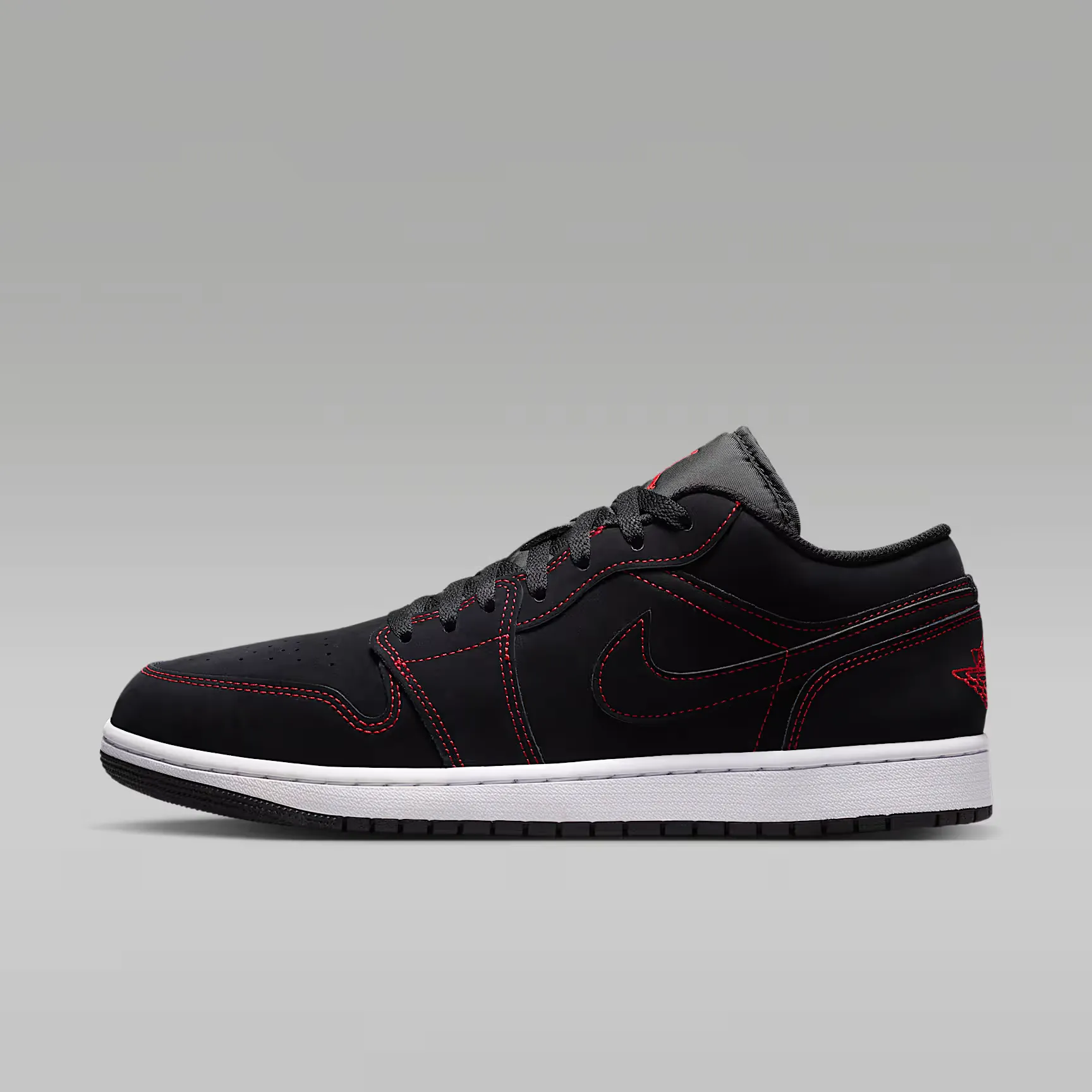 000000_Air-Jordan-1-Low_Bloodline_553558-076_img0