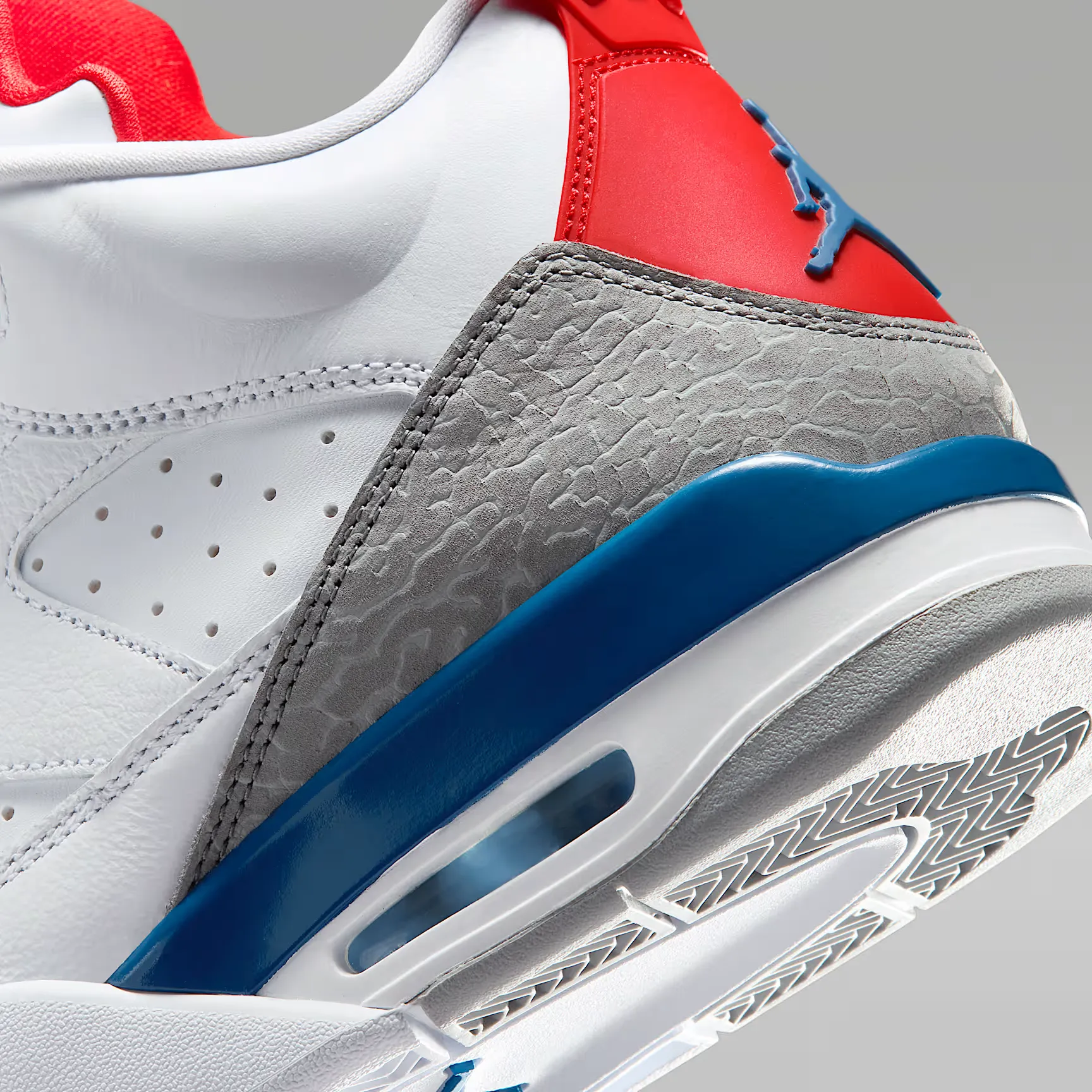 000000_Jordan-Son-of-Mars-Low_White-Varsity-Red-True-Blue_580603-102_img7