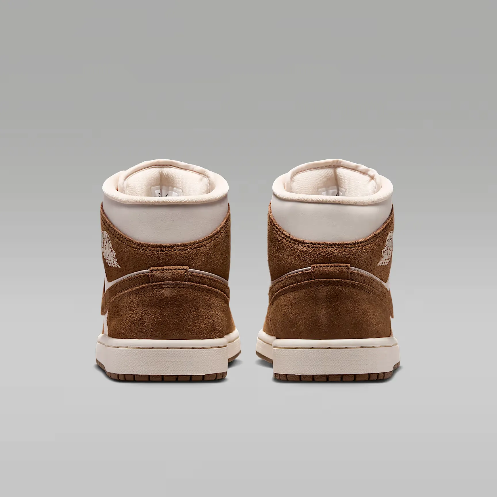 000000_Air-Jordan-1-Mid-WMNS_Light-British-Tan-Chalk_BQ6472-203_img5