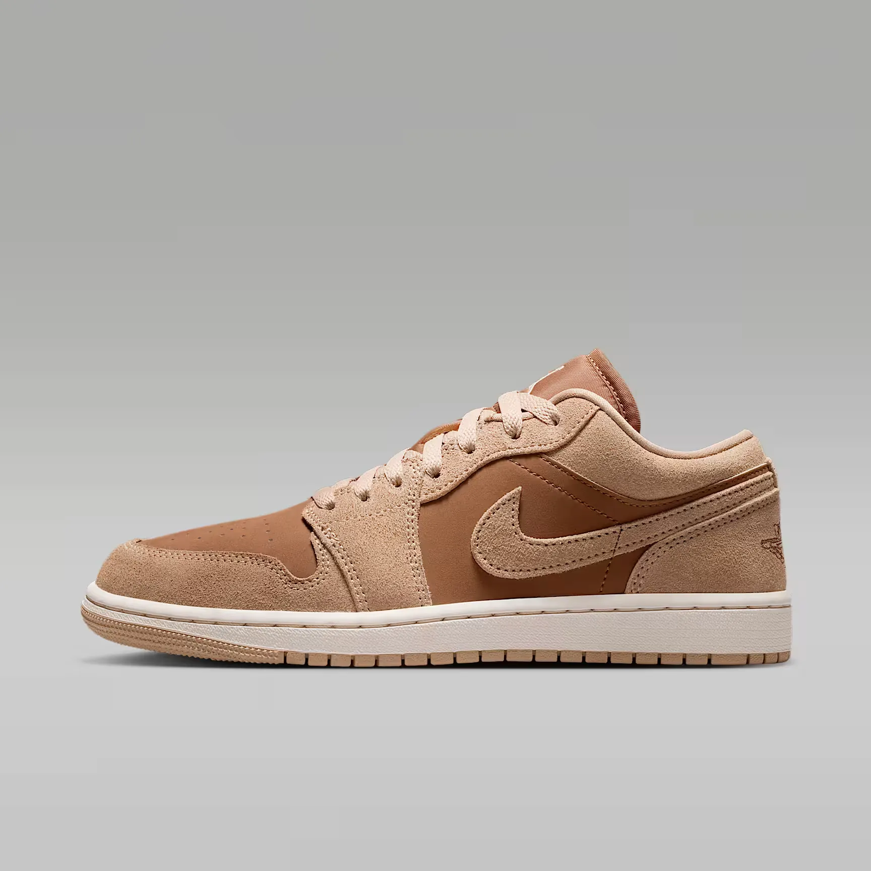 000000_Air-Jordan-1-Low-WMNS_Legend-Medium-Brown_DC0774-205_img0