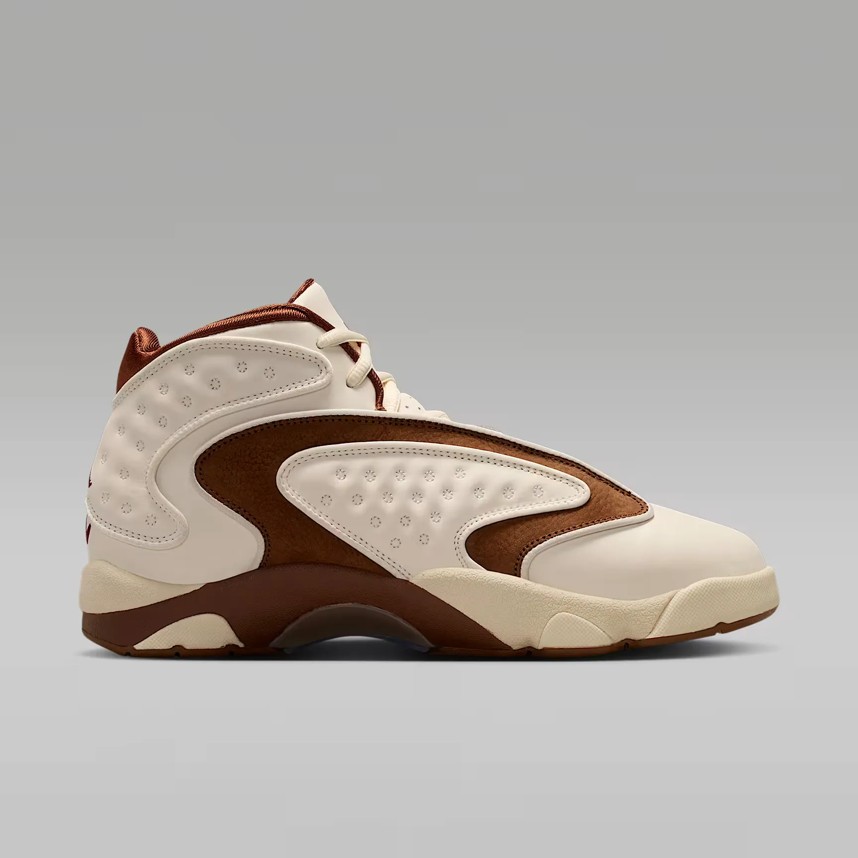 000000_Air-Jordan-OG-WMNS_Pale-Ivory-Light-British-Tan_CW0907-104_img2