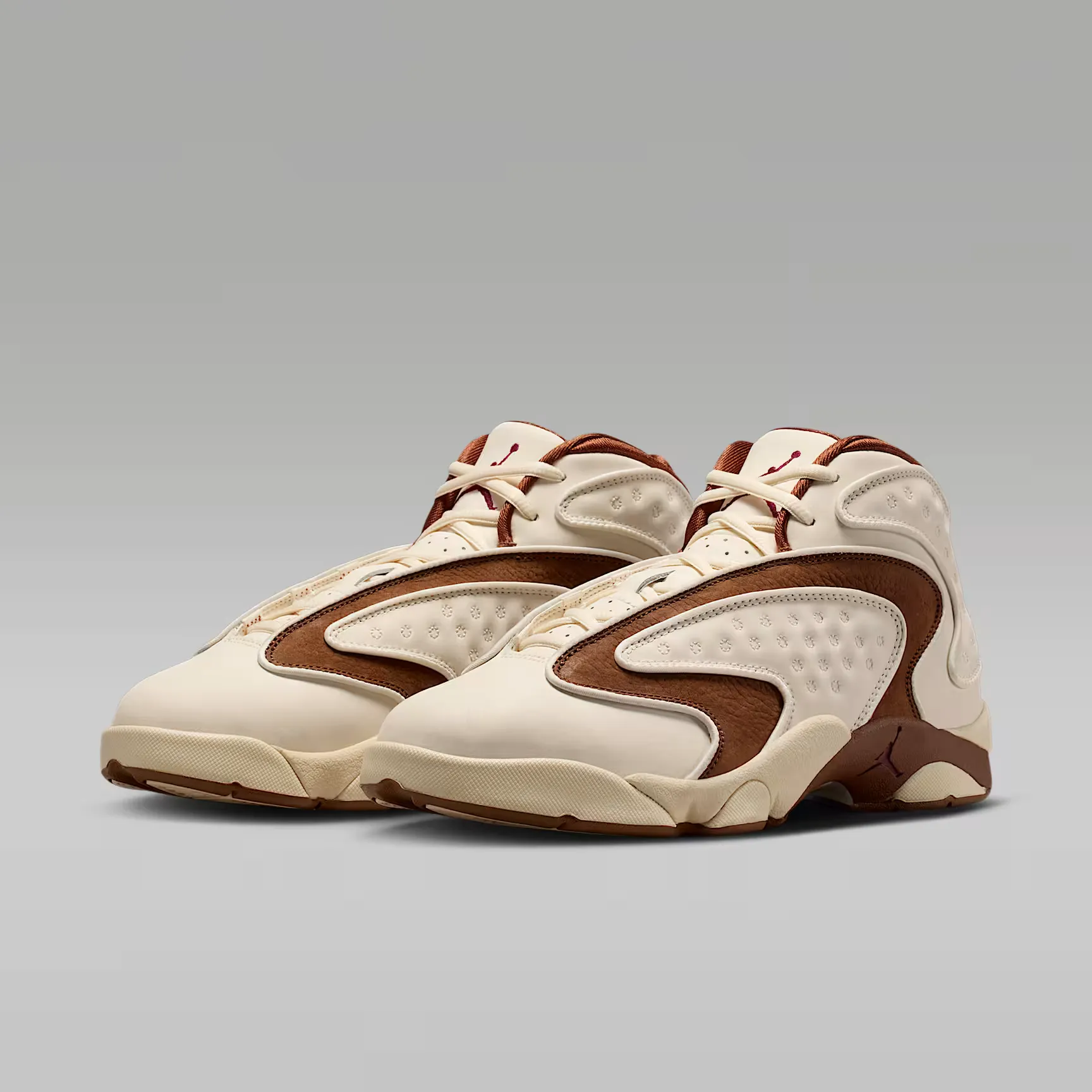 000000_Air-Jordan-OG-WMNS_Pale-Ivory-Light-British-Tan_CW0907-104_img4