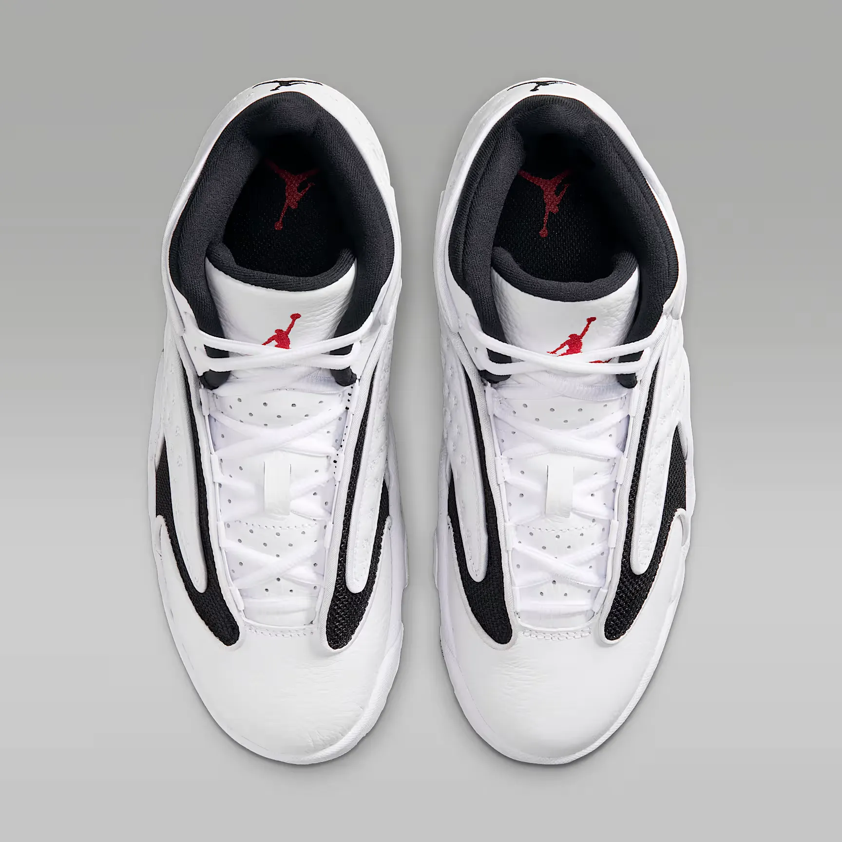 000000_Air-Jordan-OG-WMNS_White-Black_CW0907-103_img3