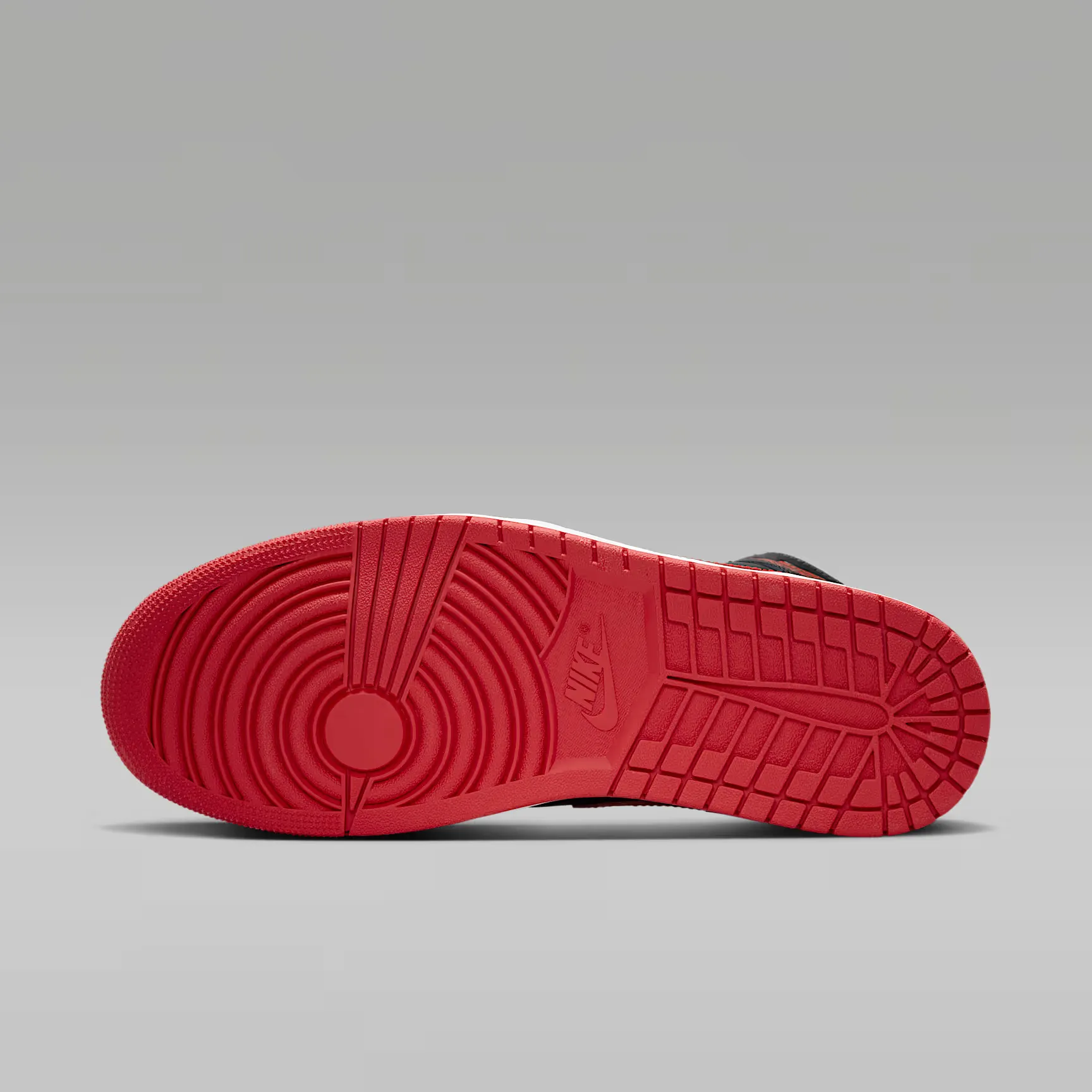 000000_Air-Jordan-1-Mid_Black-University-Red_DQ8426-005_img1