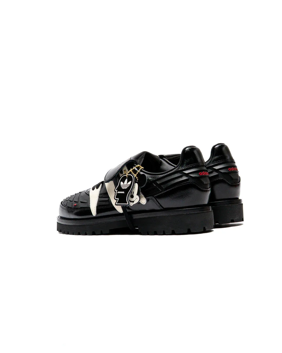 000000_adidas-Originals-x-Brain-Dead-x-Disney-PREDATOR_Core-Black-Crew-White_KJ4289_img3