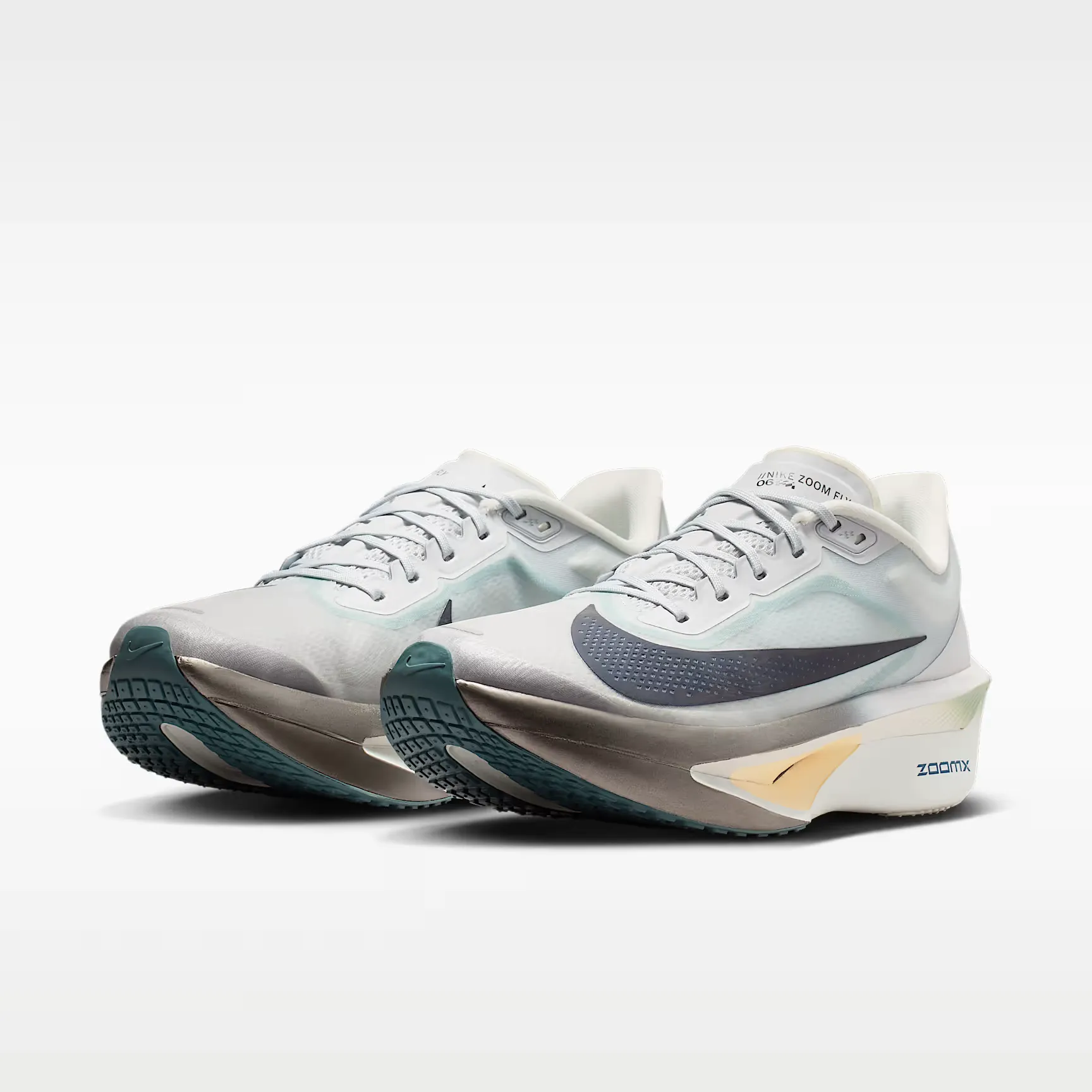 000000_Nike-Zoom-Fly-6_Pure-Platinum-Dark-Obsidian_FN8454-006_img4