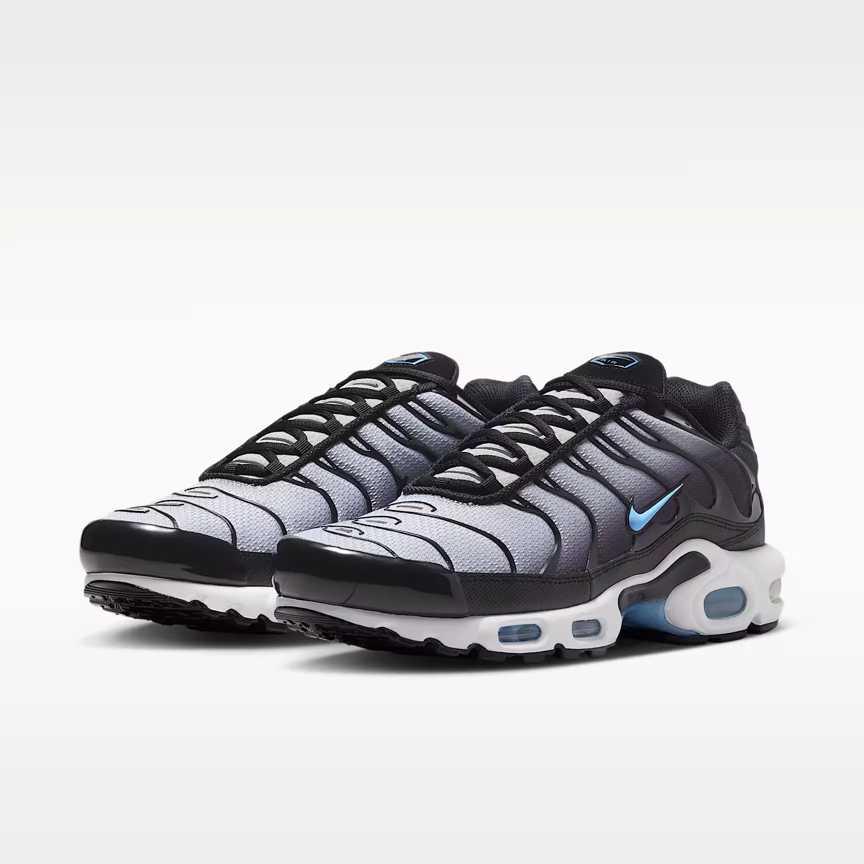 000000_Nike-Air-Max-Plus_Black-Football-Blue_DM0032-042_img4