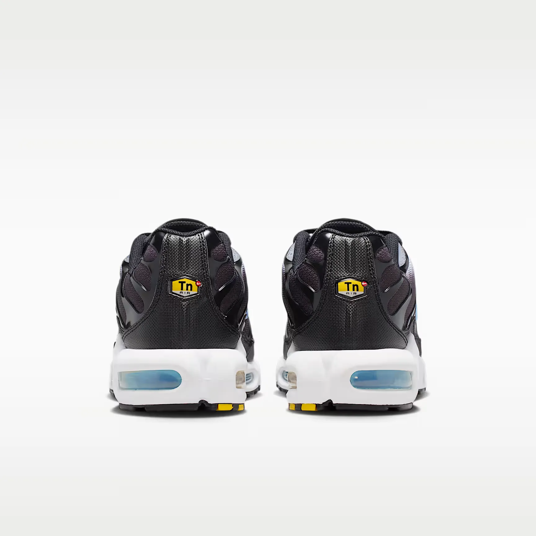 000000_Nike-Air-Max-Plus_Black-Football-Blue_DM0032-042_img5