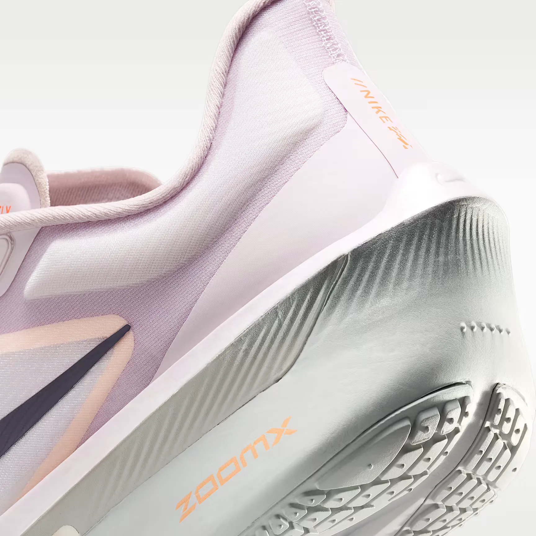 000000_Nike-Zoom-Fly-6-WMNS_Bleached-Lilac-Purple-Dynasty_FN8455-500_img7