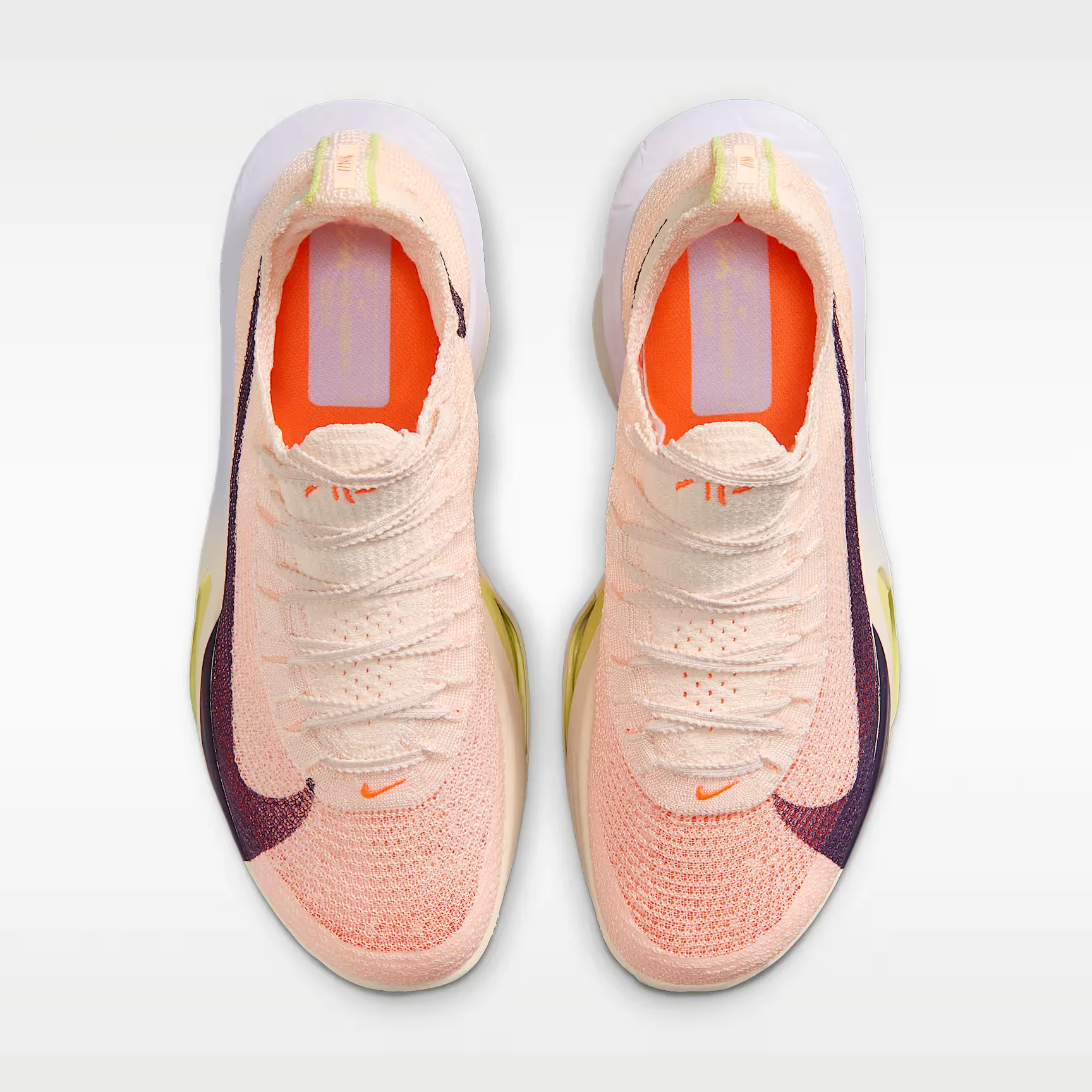 000000_Nike-Alphafly-3-WMNS_Chalk-Hyper-Crimson-Purple-Dynasty_FD8315-105_img3