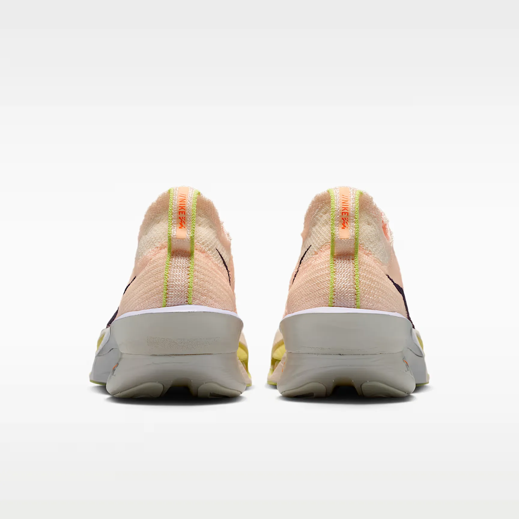 000000_Nike-Alphafly-3-WMNS_Chalk-Hyper-Crimson-Purple-Dynasty_FD8315-105_img5