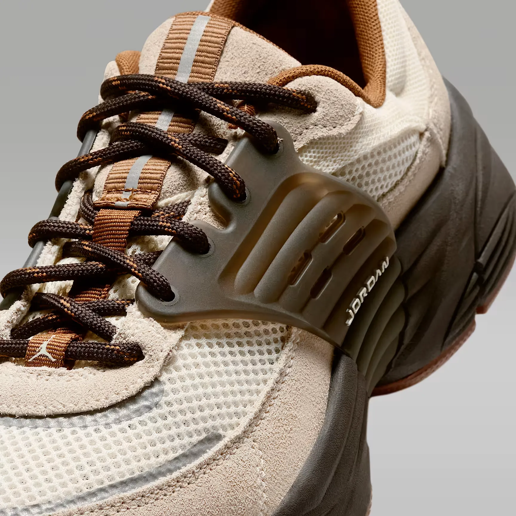 000000_Jordan-Trunner-OS-WMNS_Soft-Pearl-Shadow-Brown_IR1839-003_img6