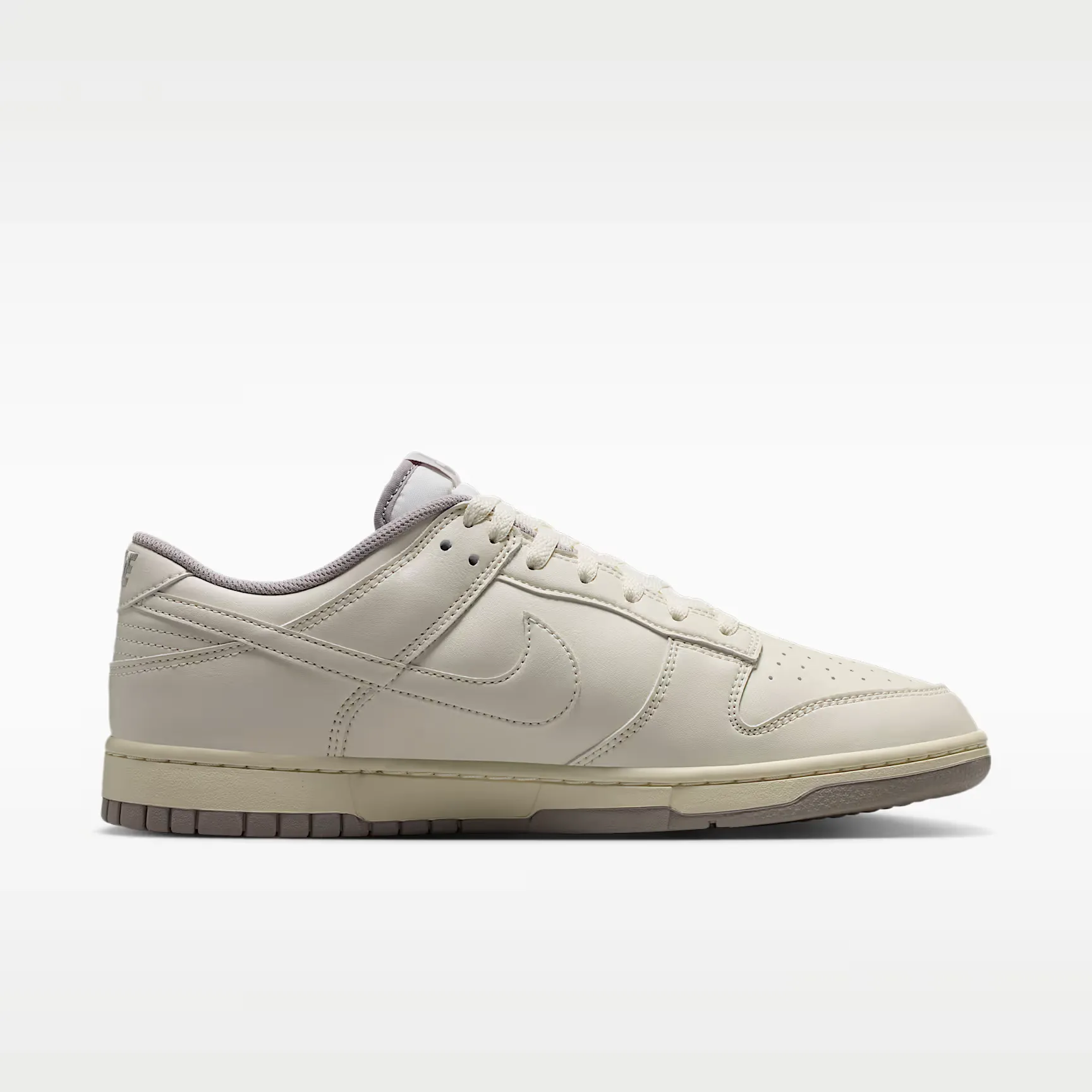 000000_Nike-Dunk-Low_Soft-Pearl-College-Grey_HF5441-010_img2