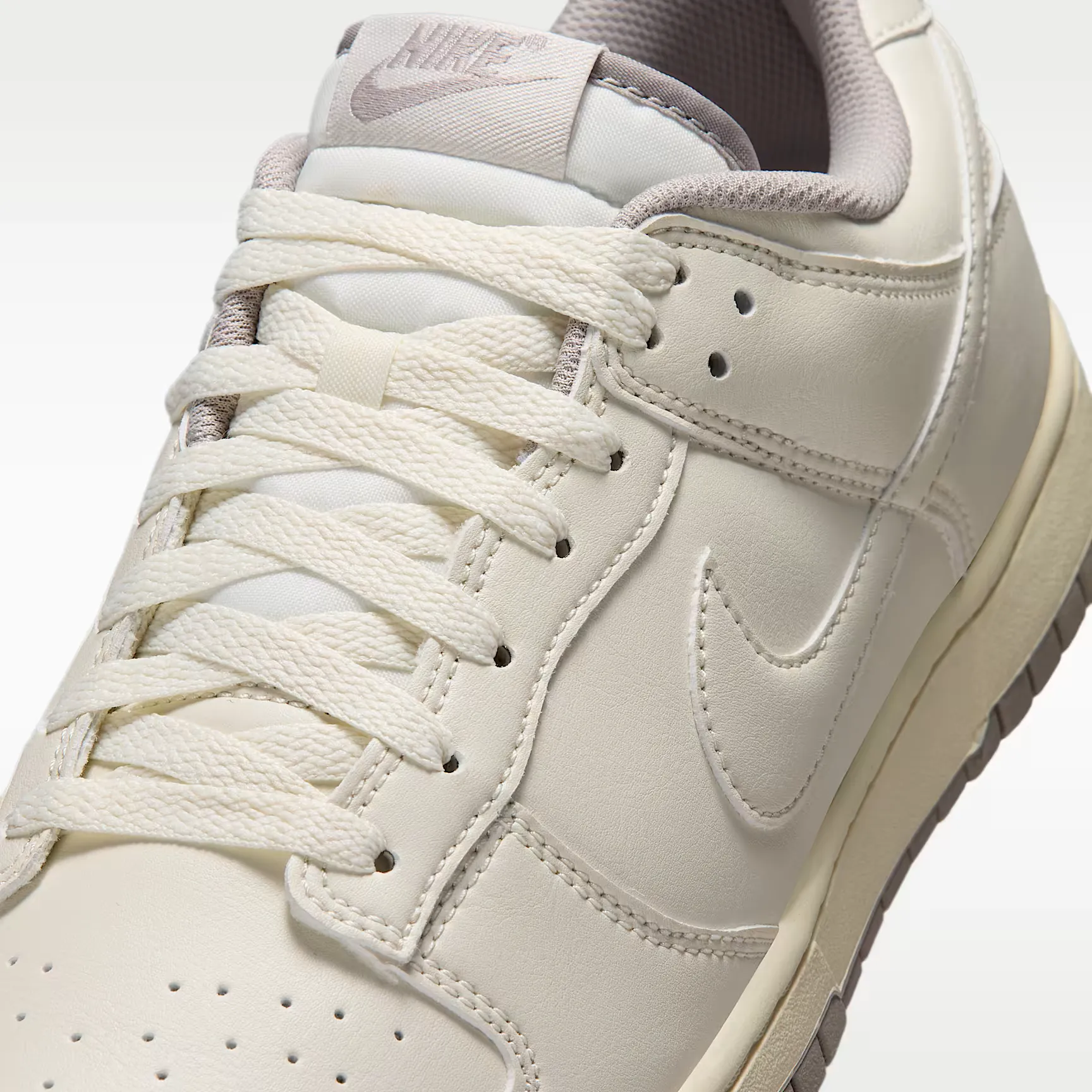 000000_Nike-Dunk-Low_Soft-Pearl-College-Grey_HF5441-010_img6