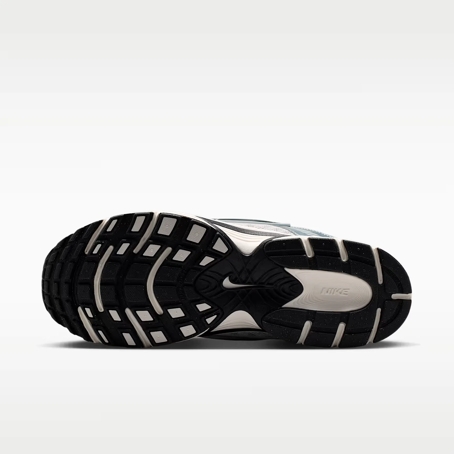 000000_Nike-V5-RNR_Photon-Dust-Smoke-Grey_HJ5228-014_img1