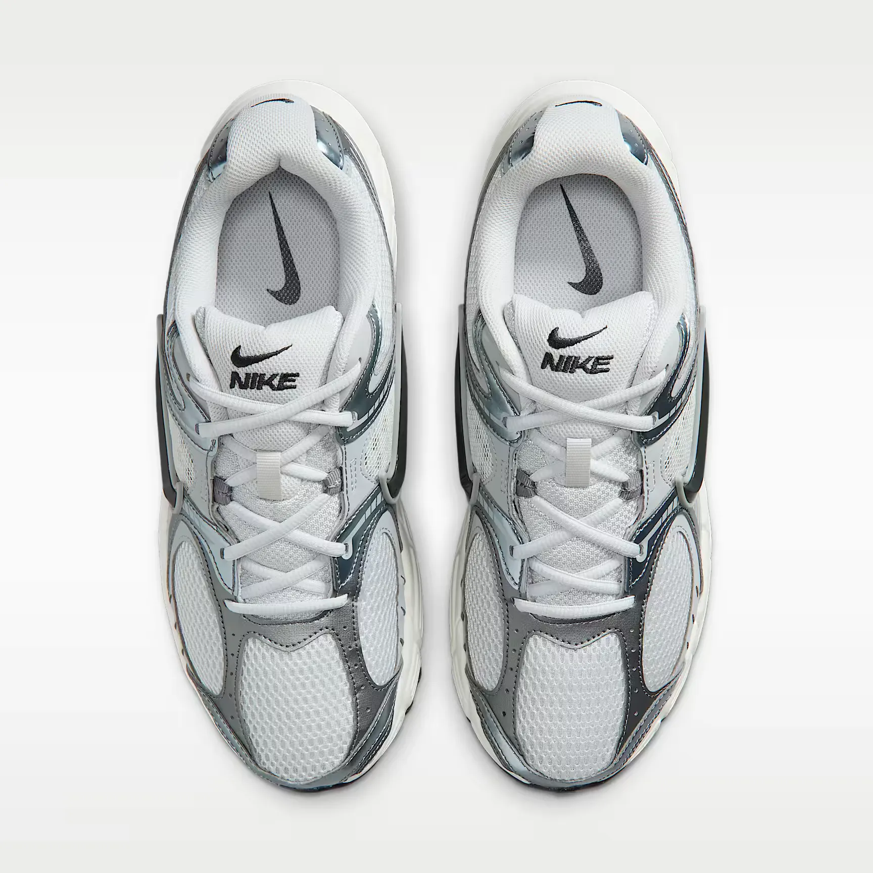 000000_Nike-V5-RNR_Photon-Dust-Smoke-Grey_HJ5228-014_img3