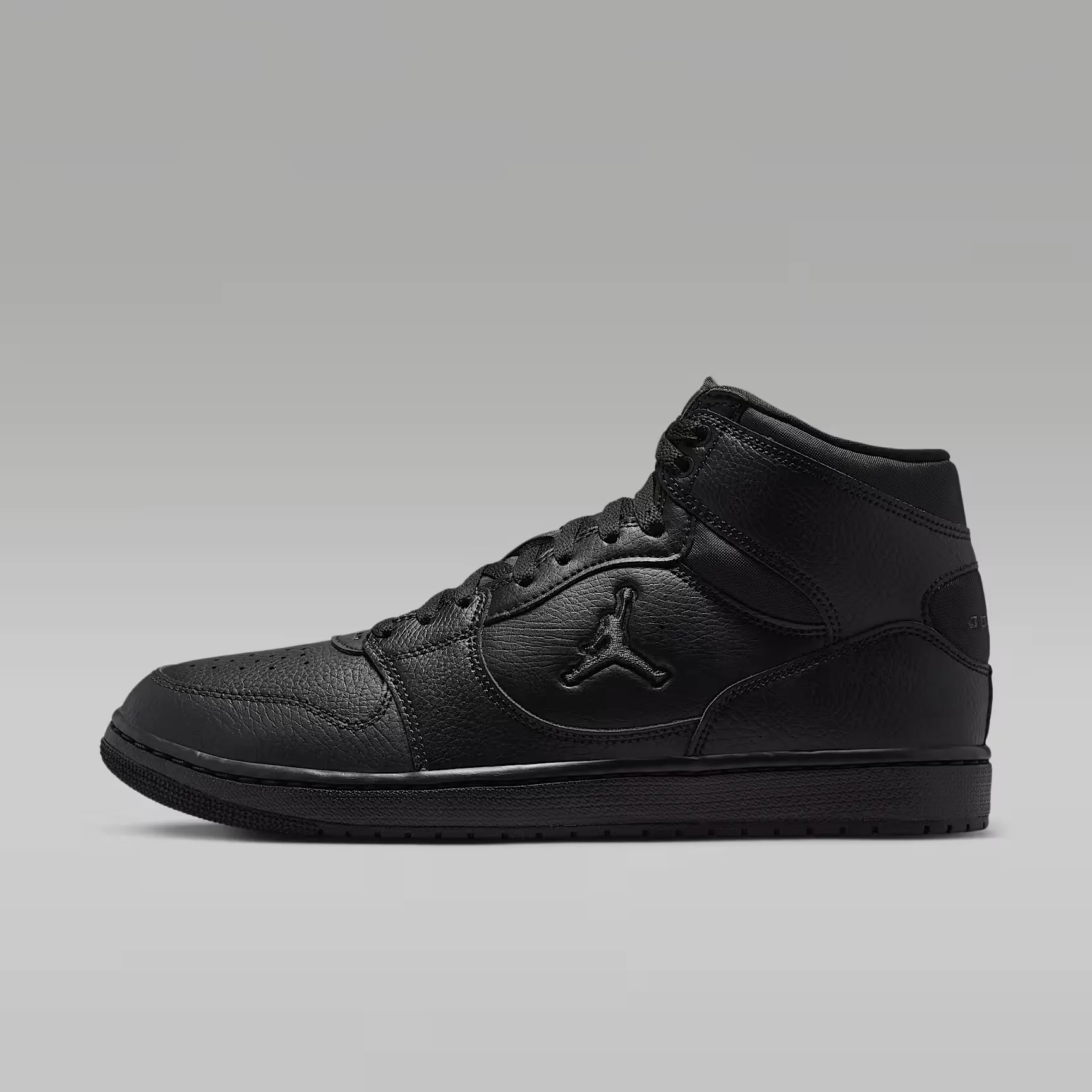 000000_Jordan-Court-Connect-Mid_Black-Dark-Smoke-Grey_IQ5685-002_img0