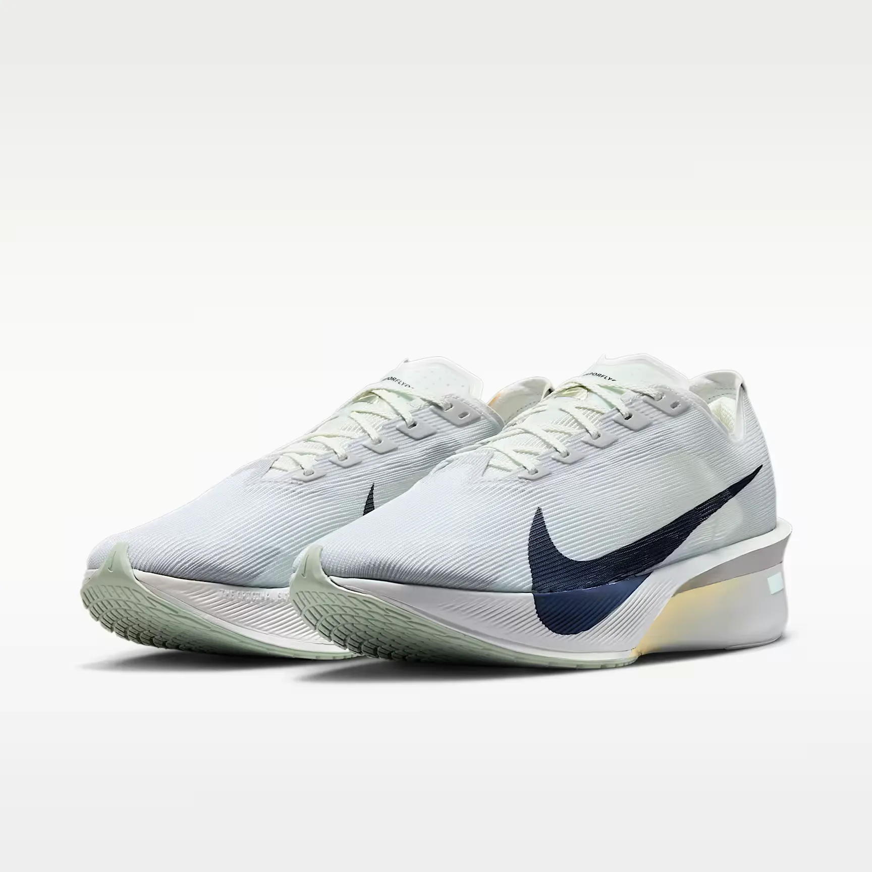 000000_Nike-Vaporfly-4_Spruce-Aura_IM8203-001_img4